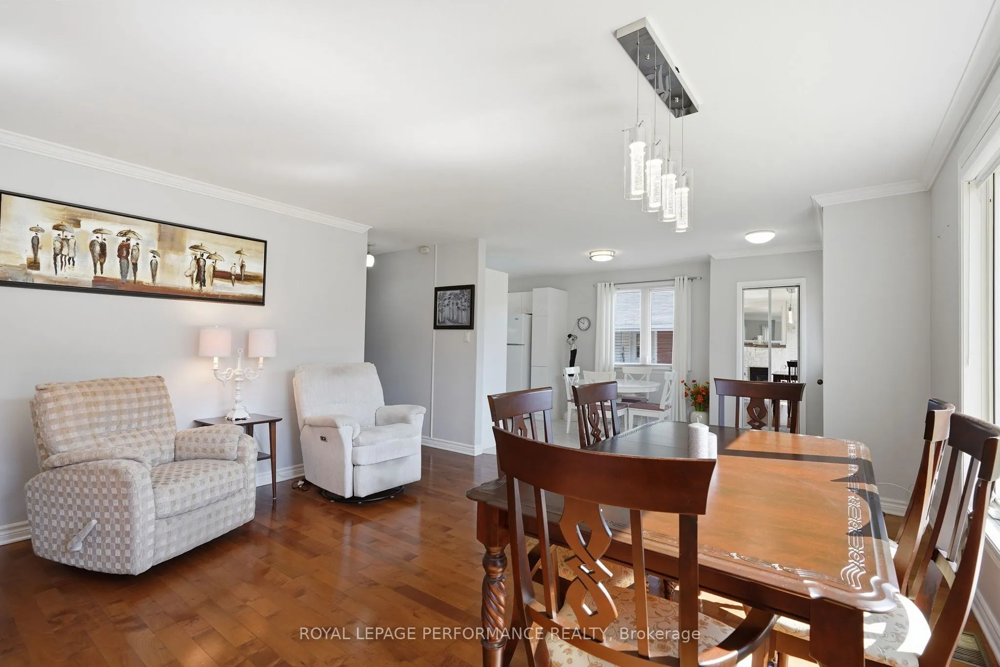 716 Cartier Boulevard