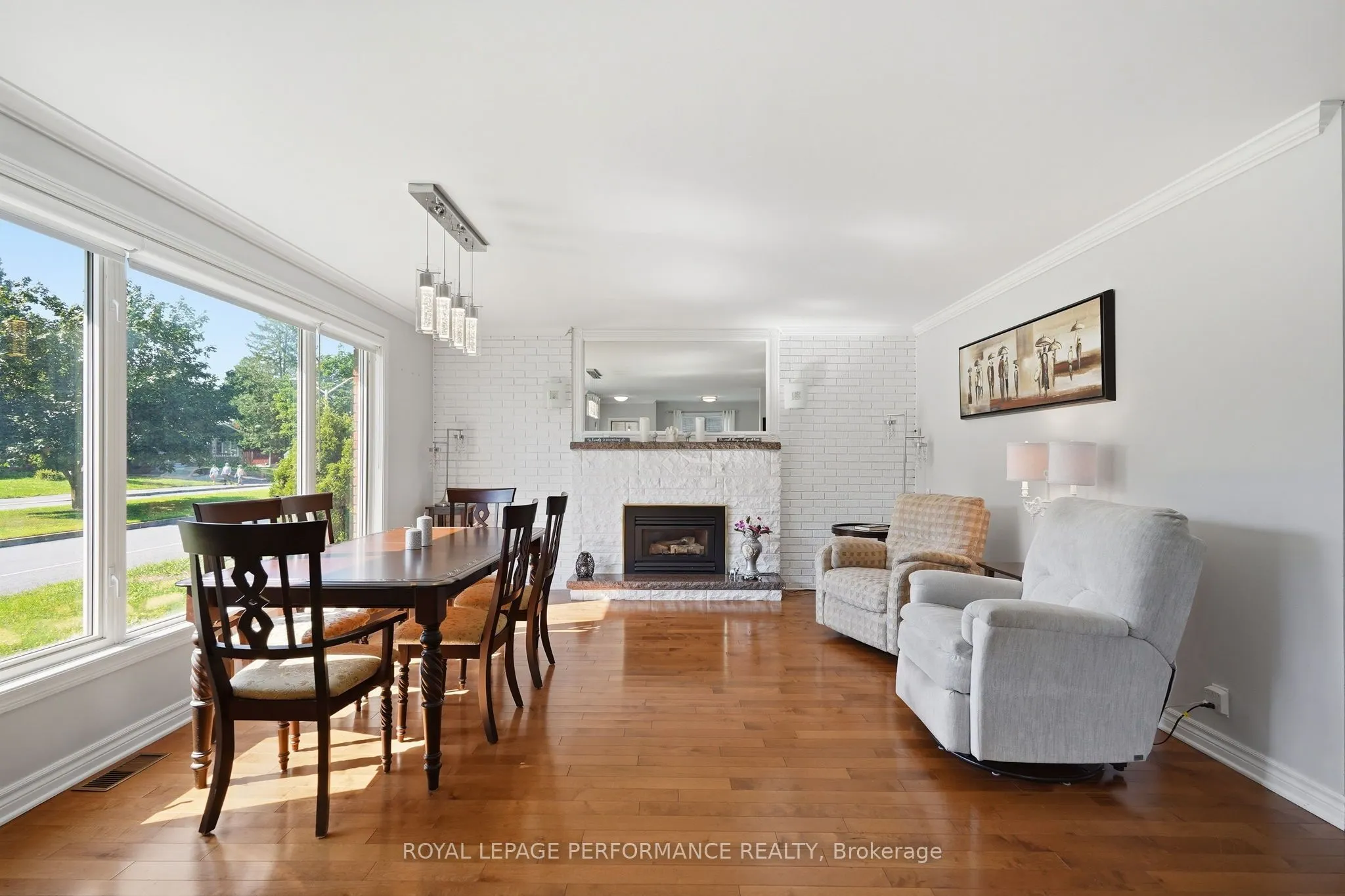 716 Cartier Boulevard