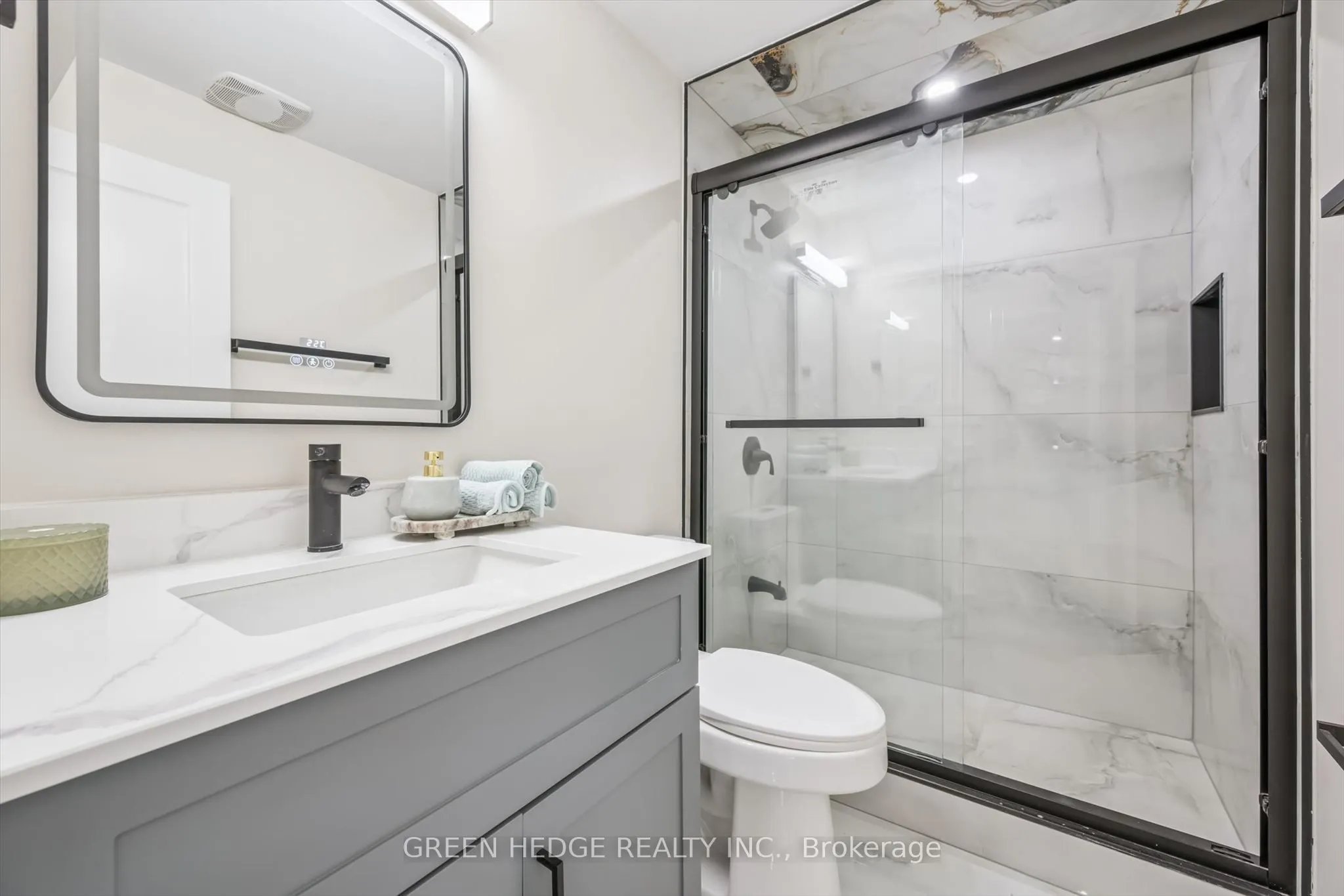 385 Village Crescent