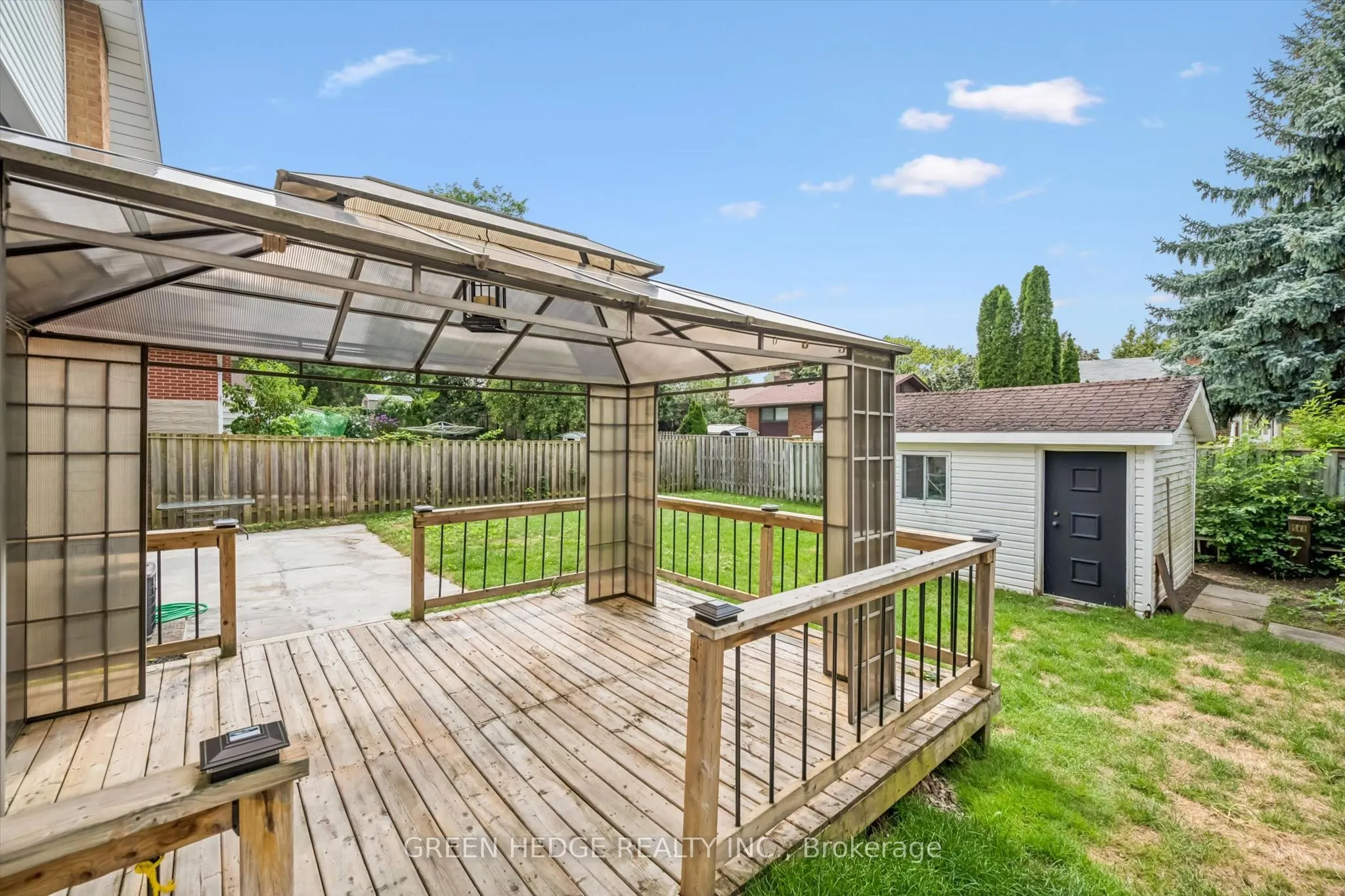 385 Village Crescent