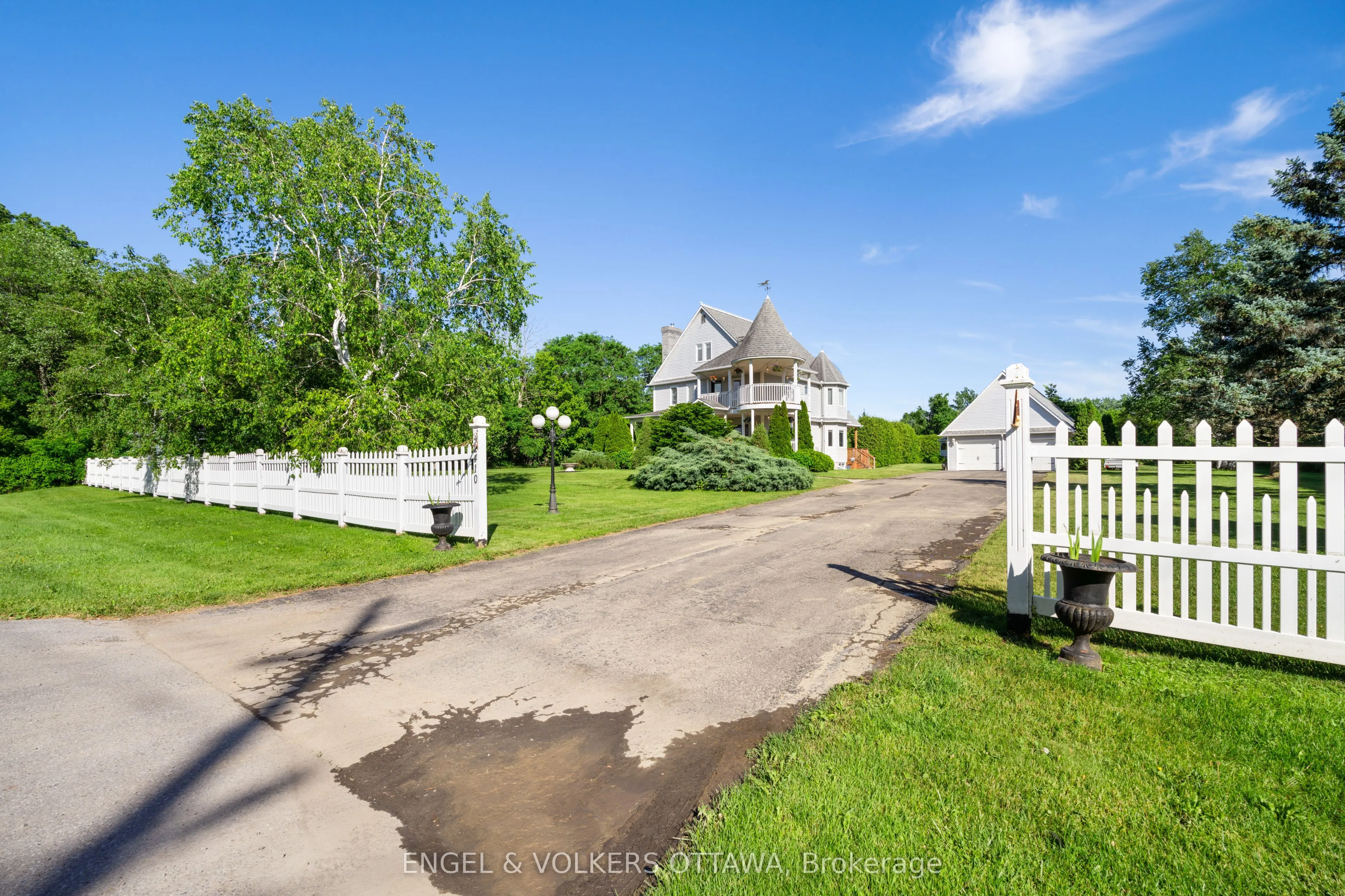 2410 Concession Road