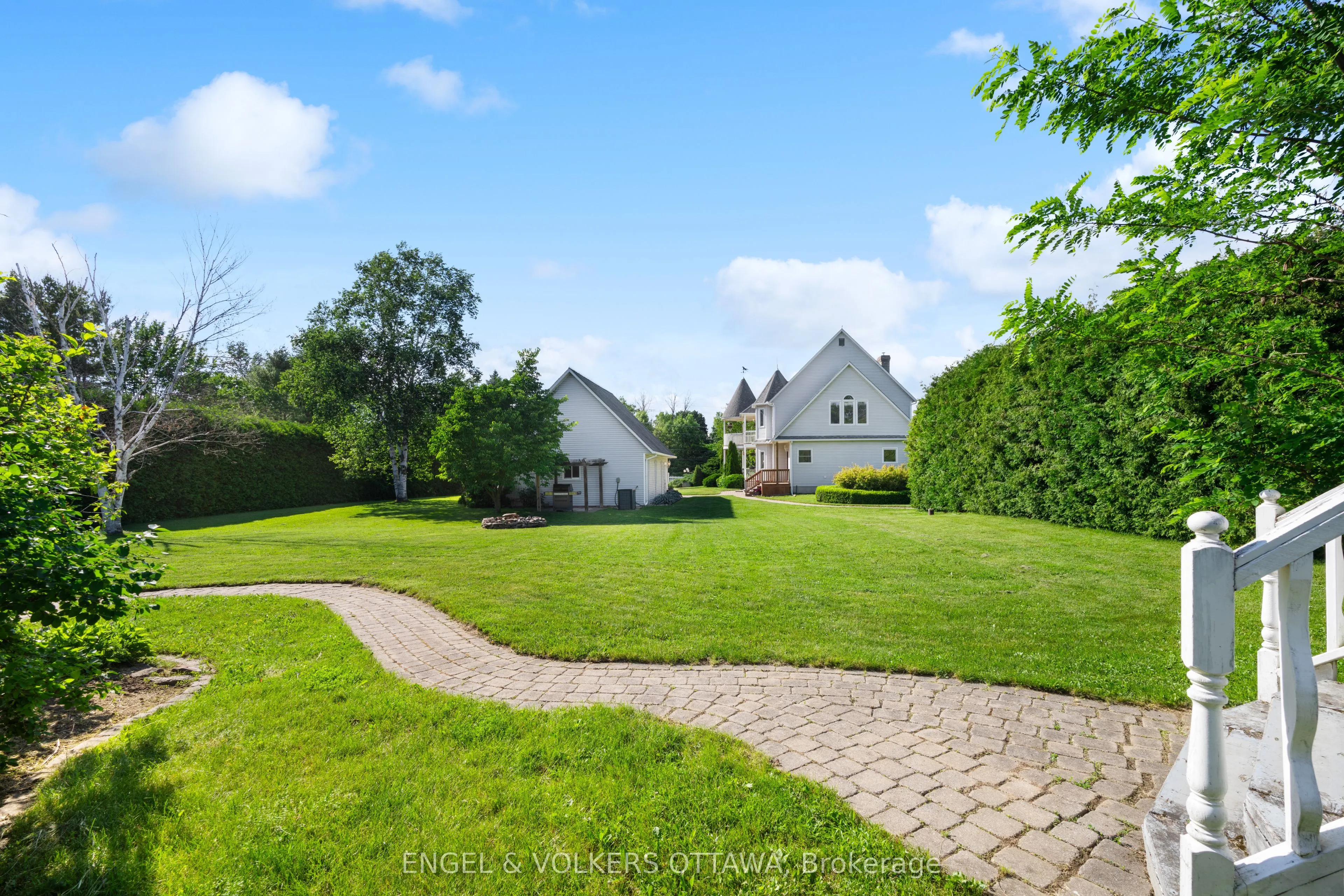 2410 Concession Road