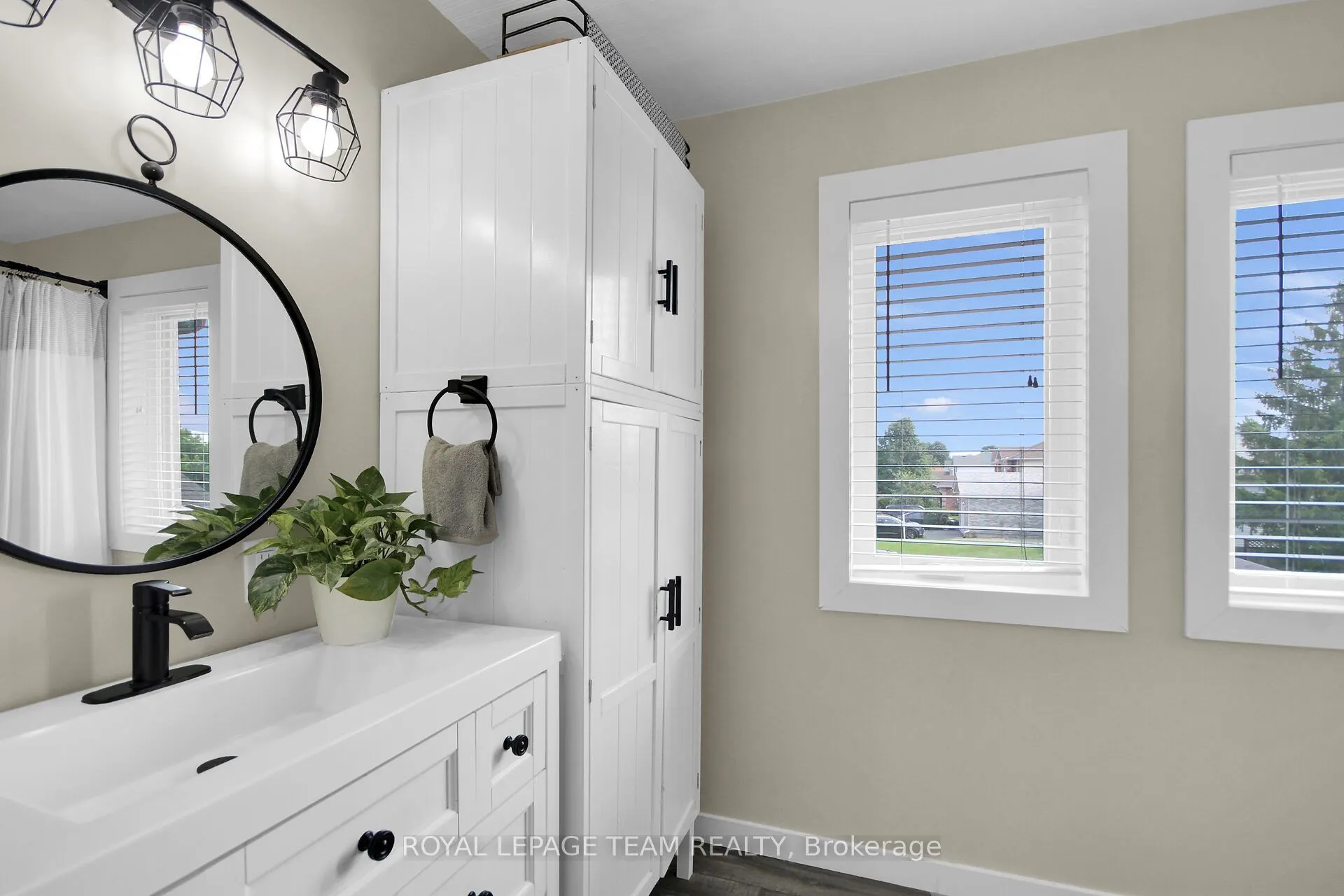 36 Steggall Crescent