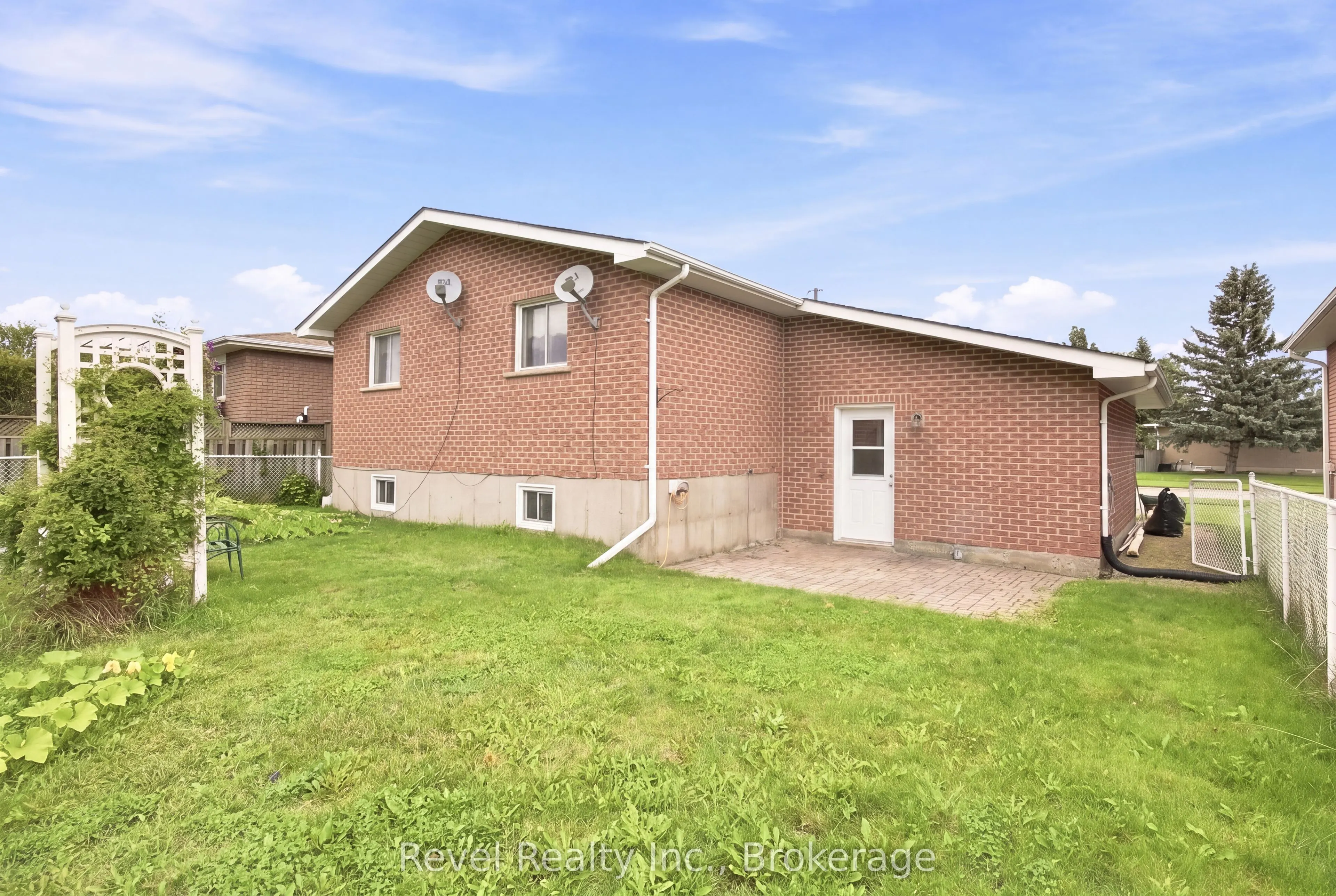 43 Wilson Avenue