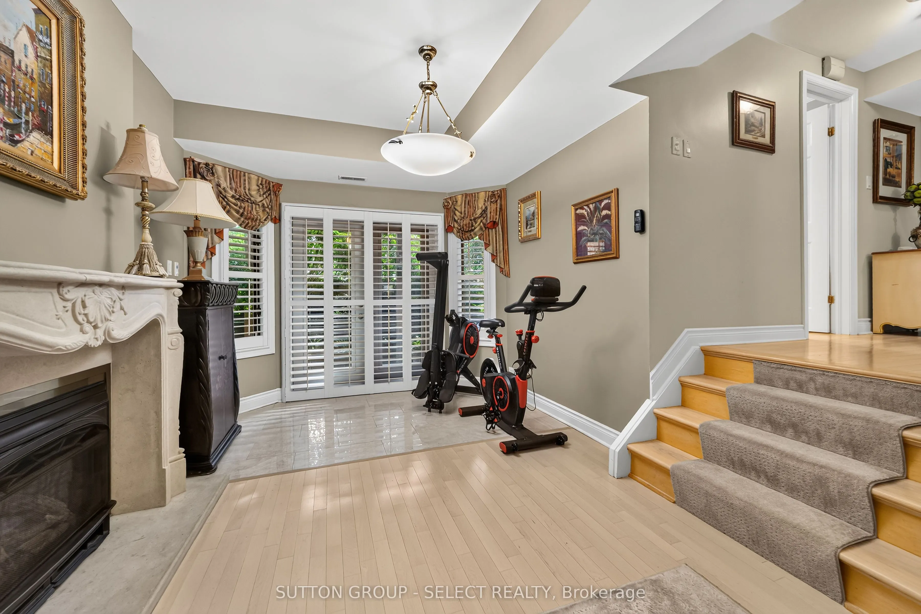 152 Albert Street #14