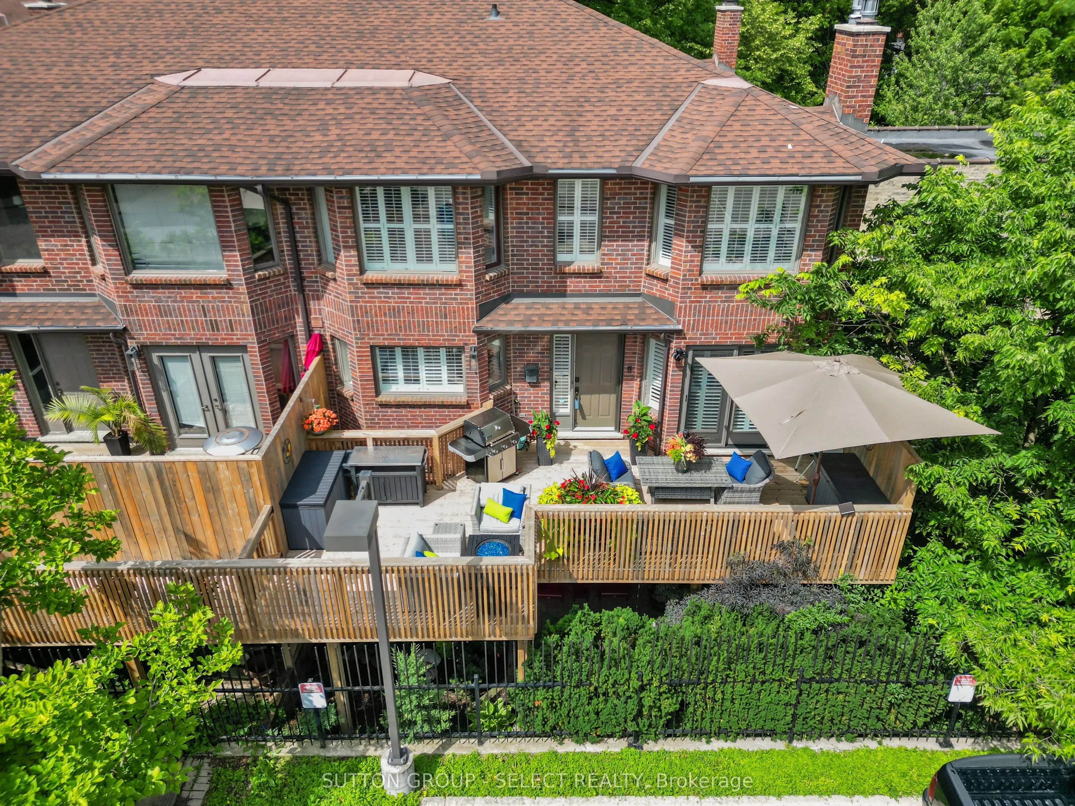 152 Albert Street #14