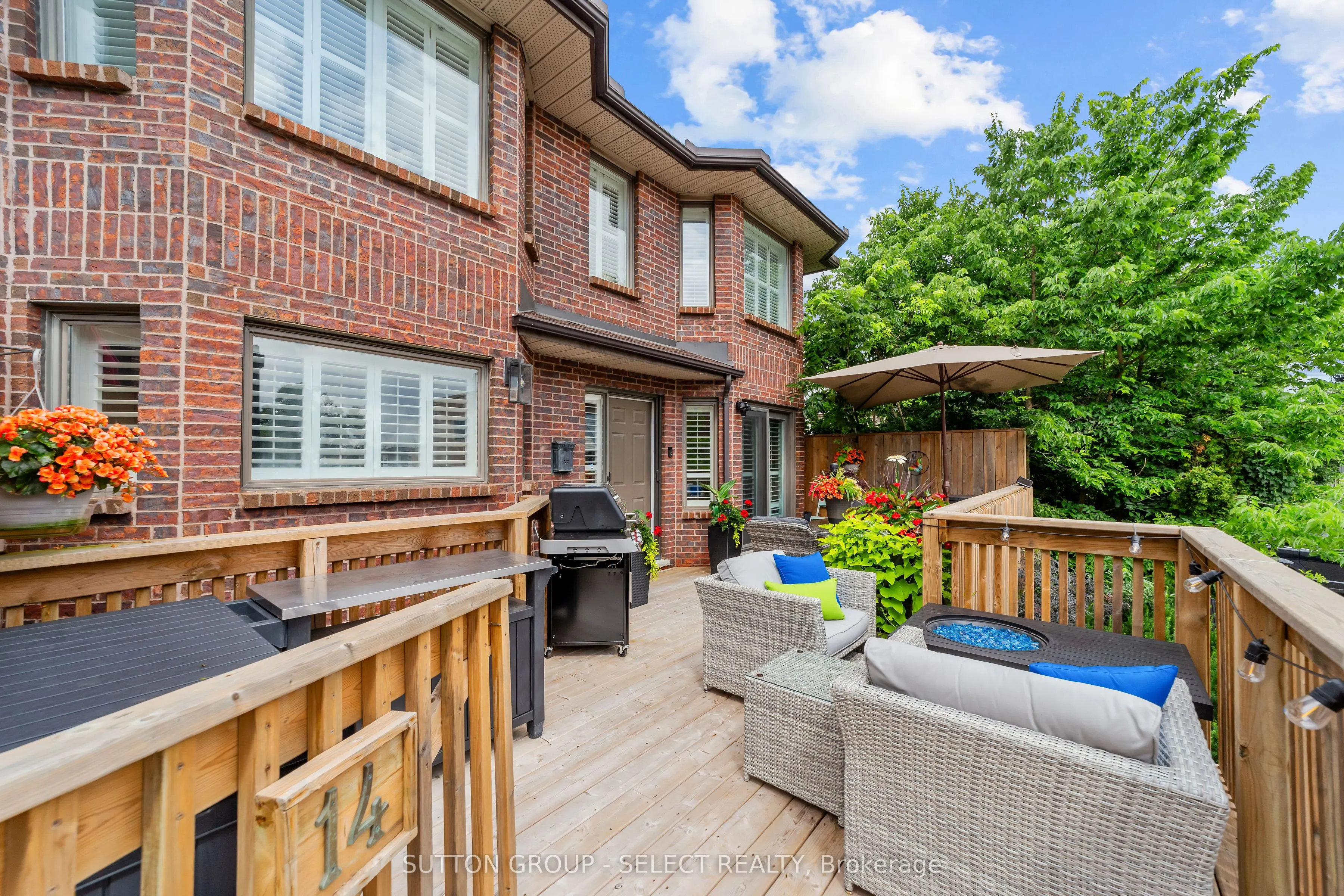 152 Albert Street #14