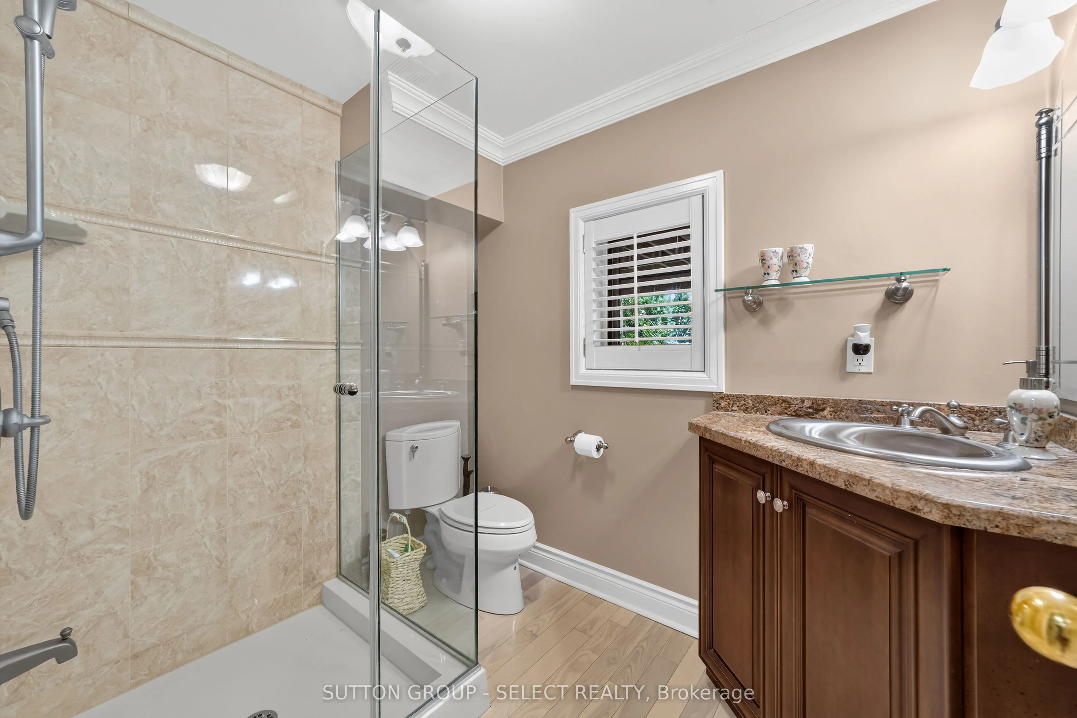 152 Albert Street #14