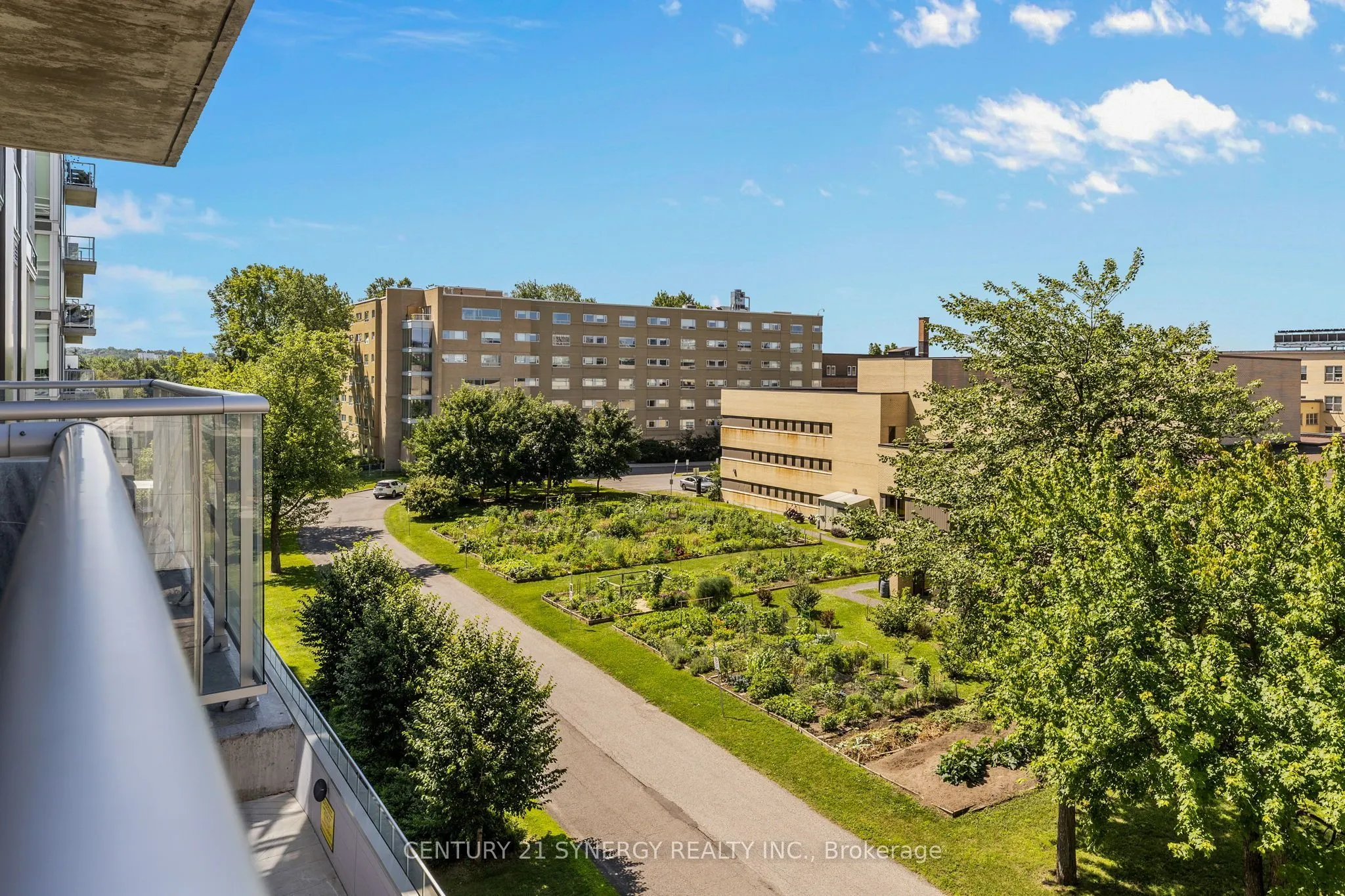 570 De Mazenod Avenue #512