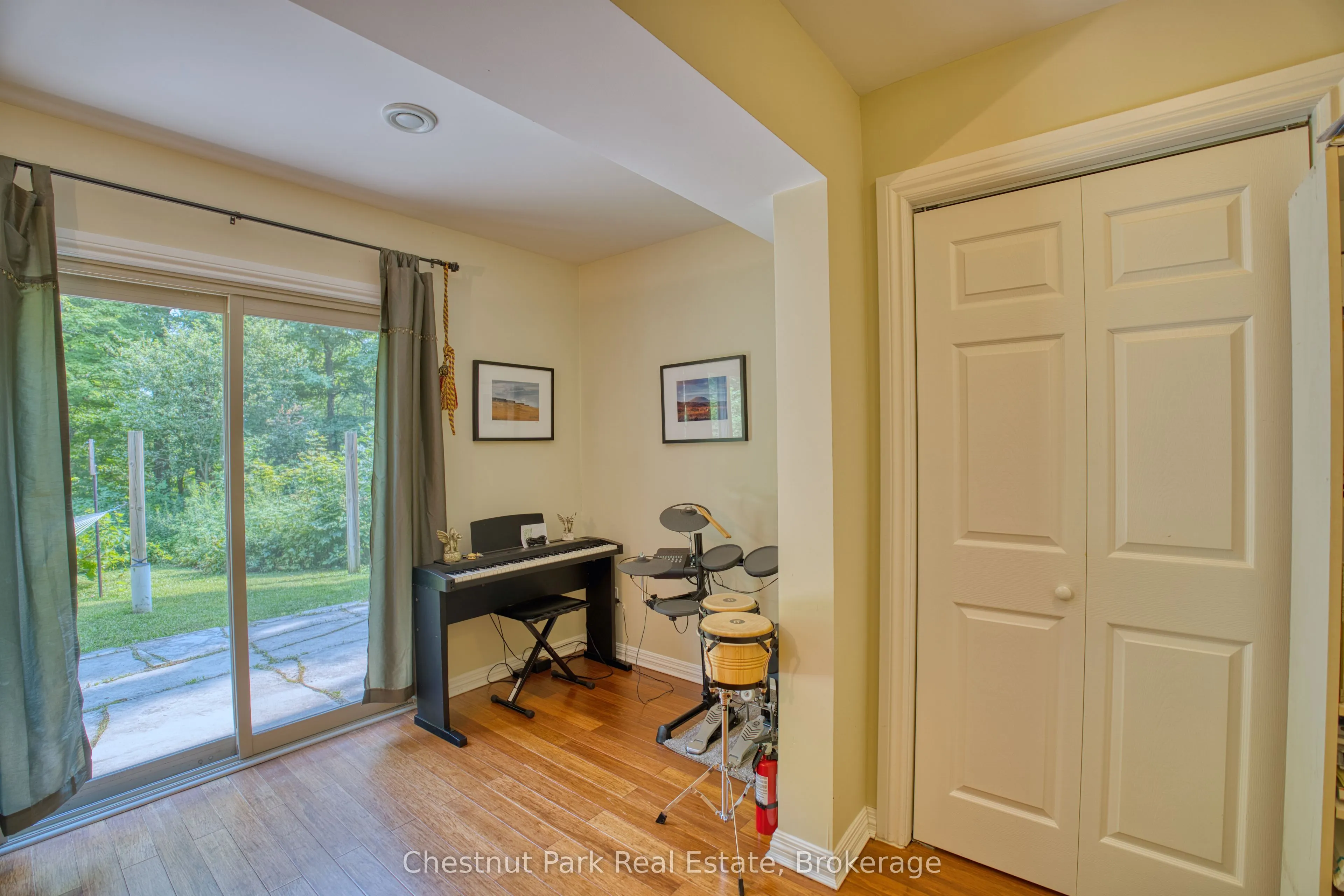 76 Everett Road