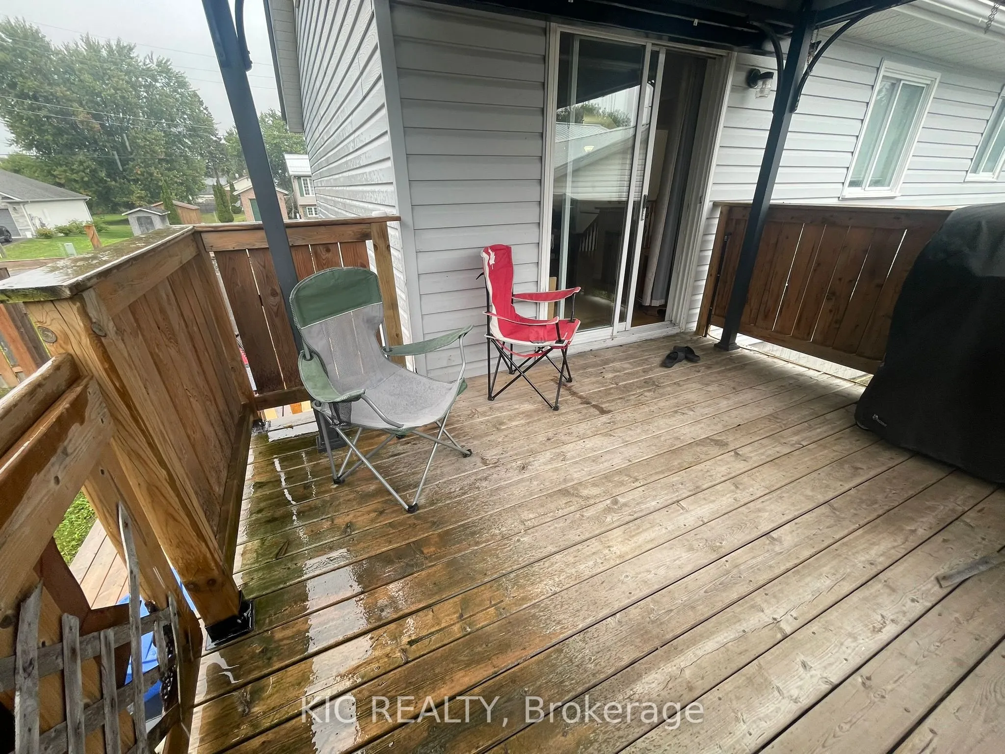 3 Creekside Drive