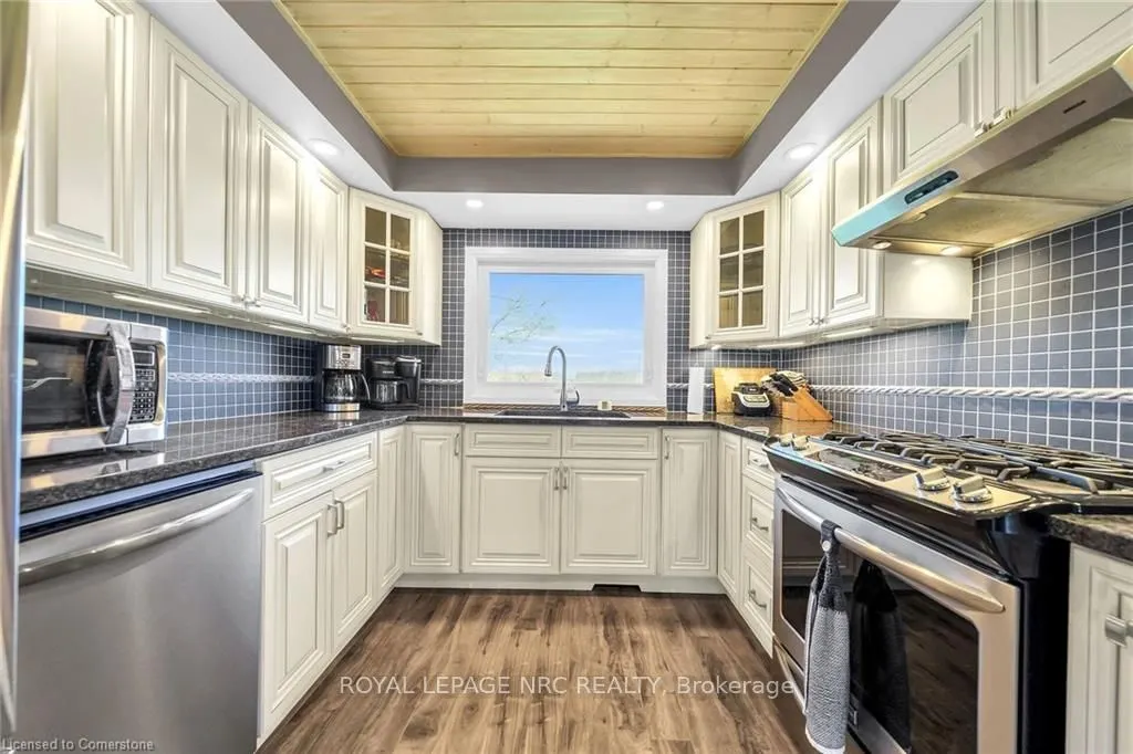 2970 Lakeshore Road