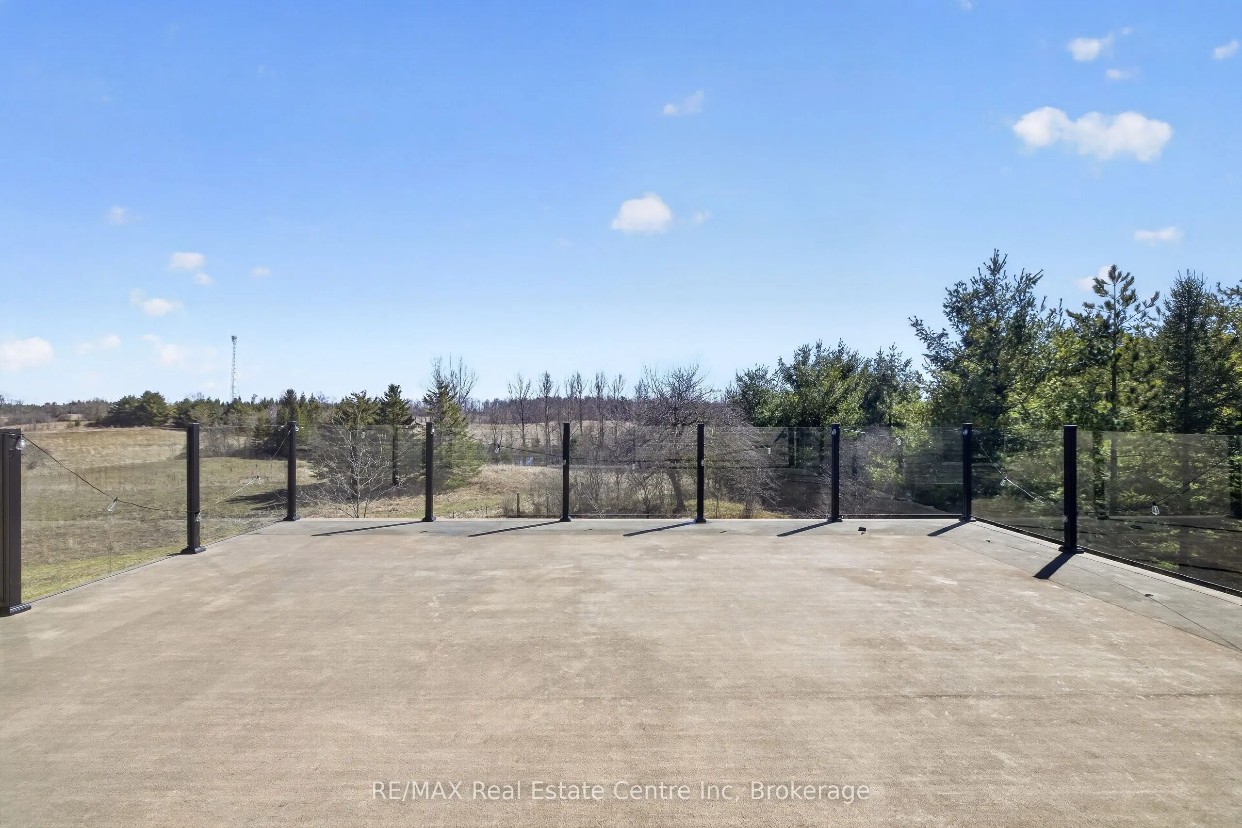 7645 Maltby Road E