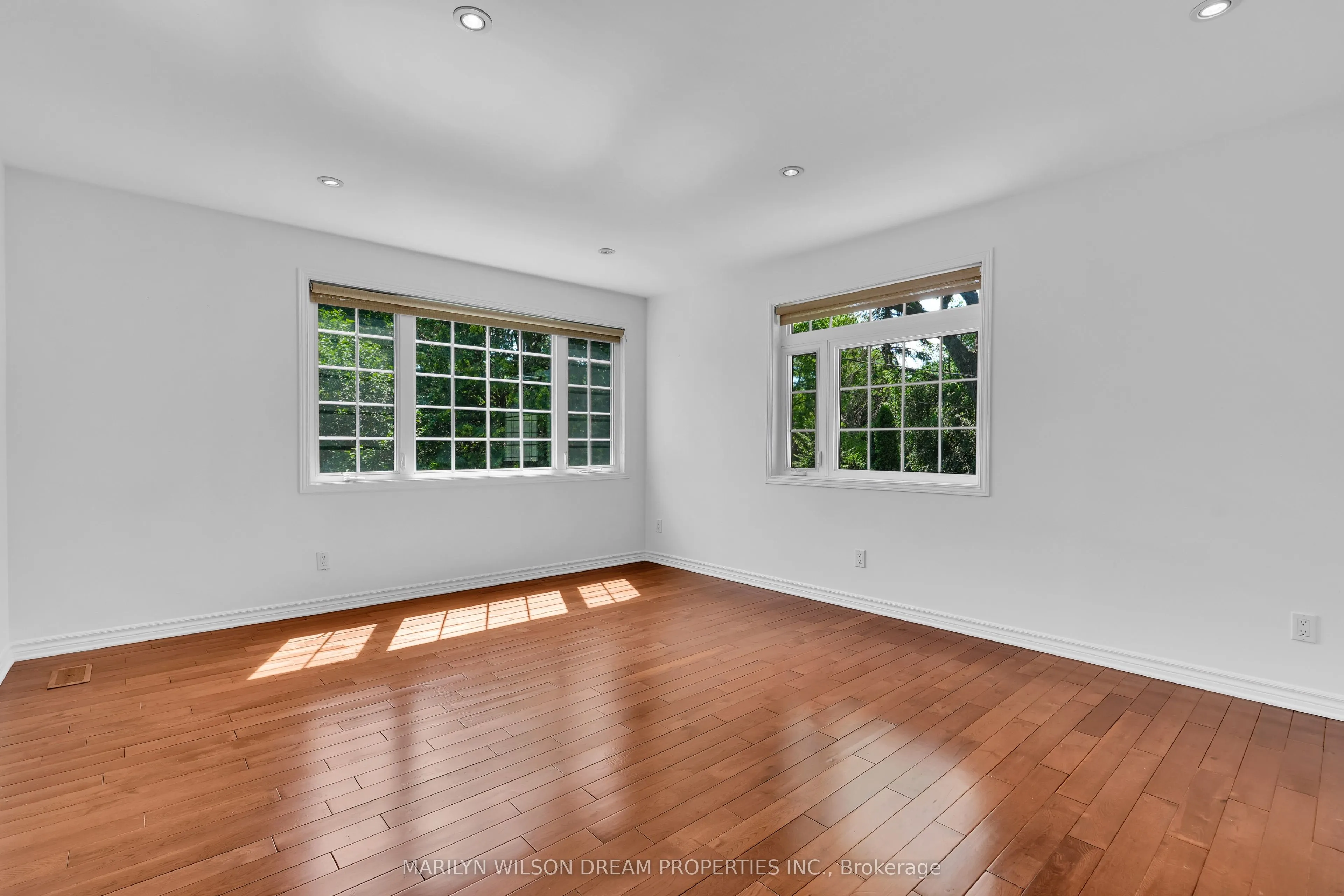 24 Bedford Crescent