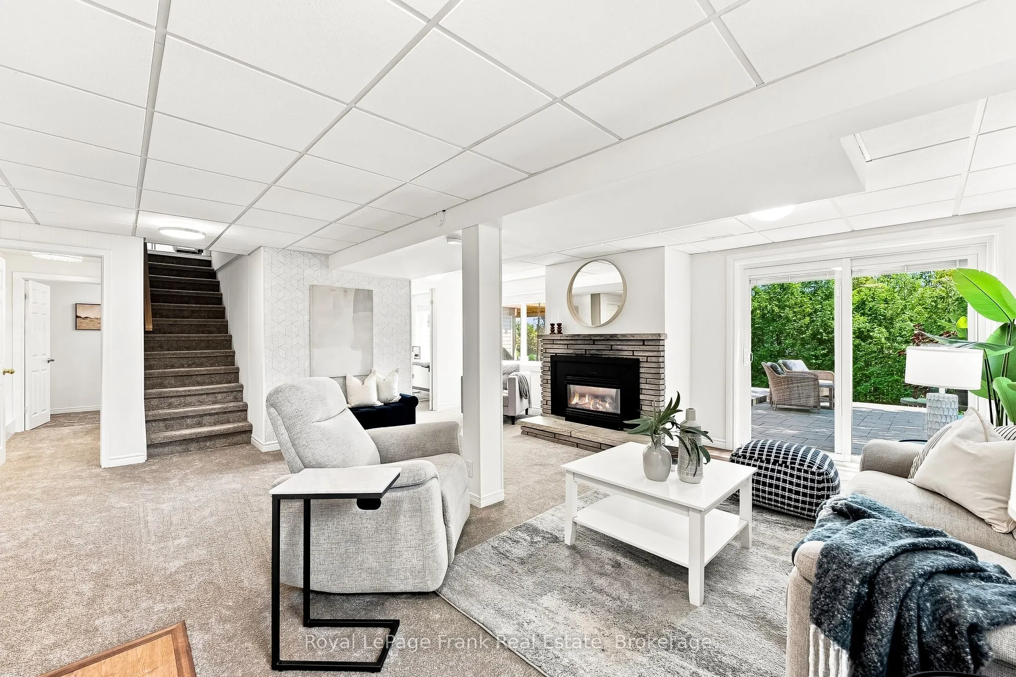 2 Crestwood Avenue