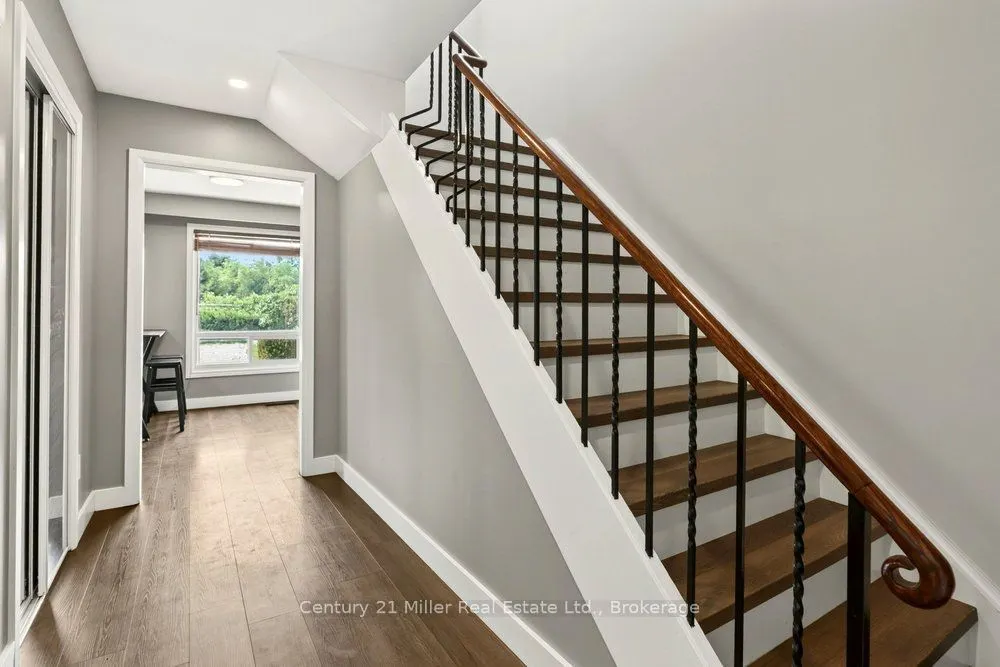 85 Waterford Drive