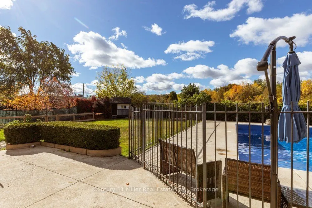 85 Waterford Drive