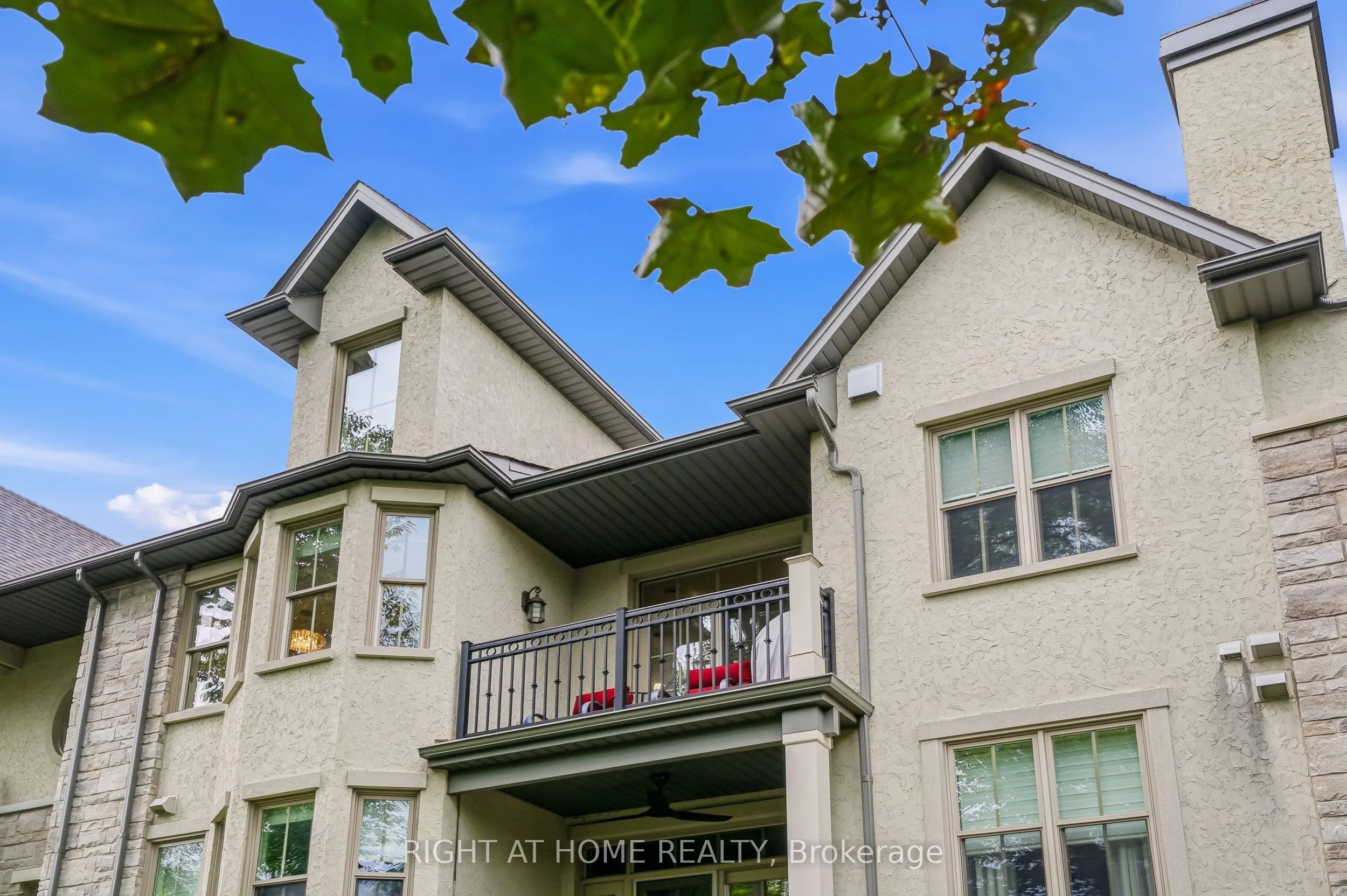 14 Aberdeen Lane S #8