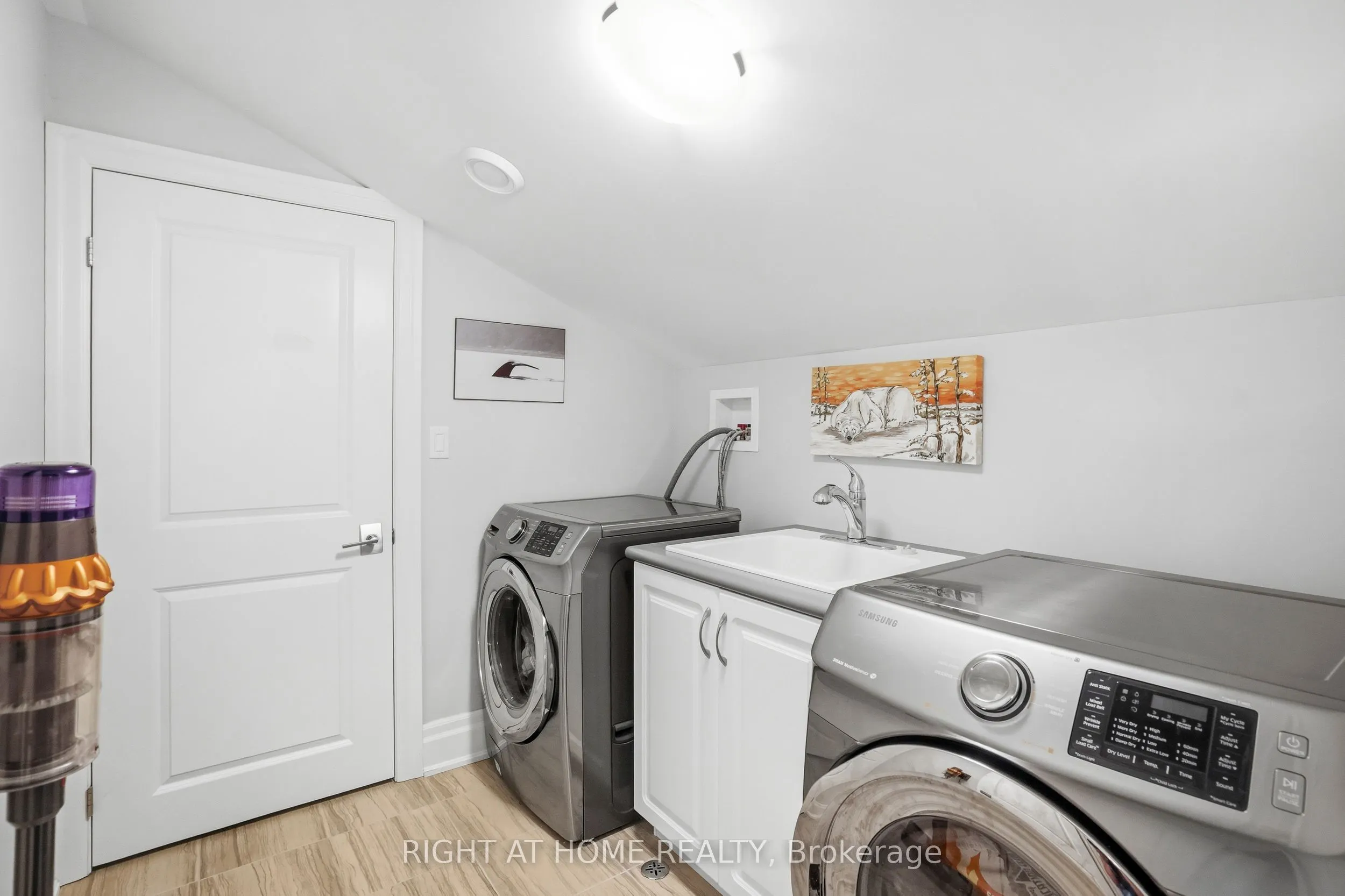14 Aberdeen Lane S #8