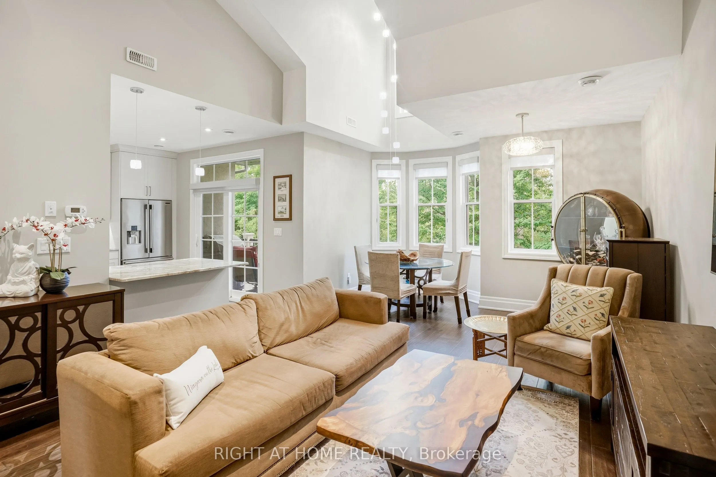 14 Aberdeen Lane S #8
