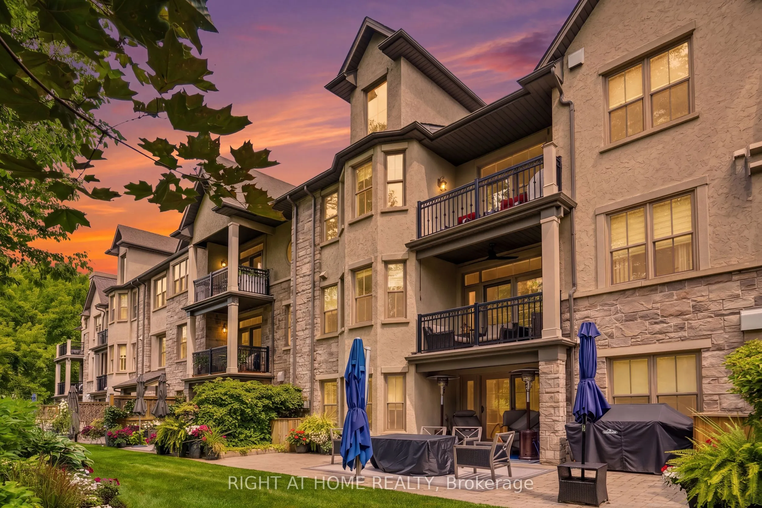 14 Aberdeen Lane S #8