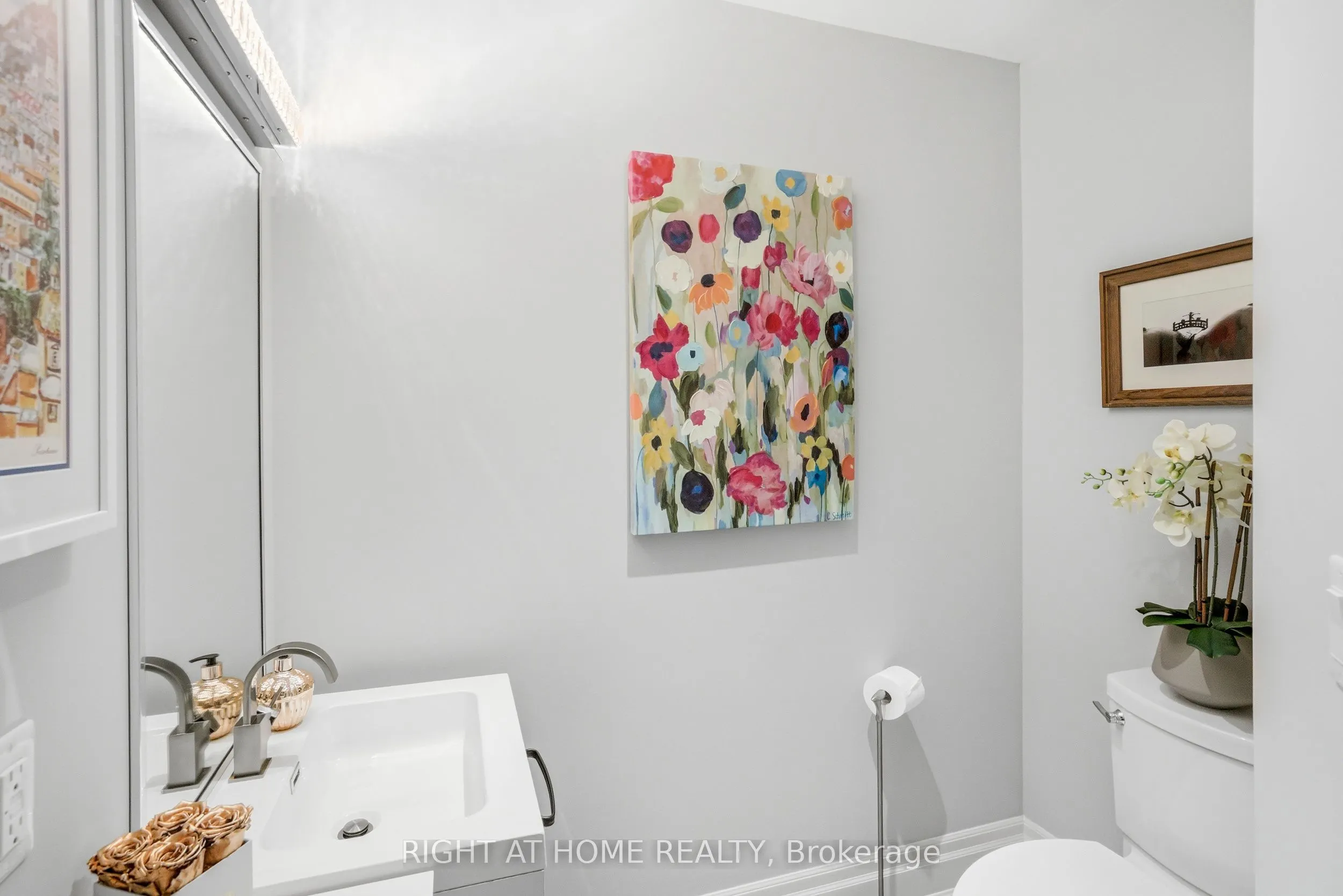 14 Aberdeen Lane S #8