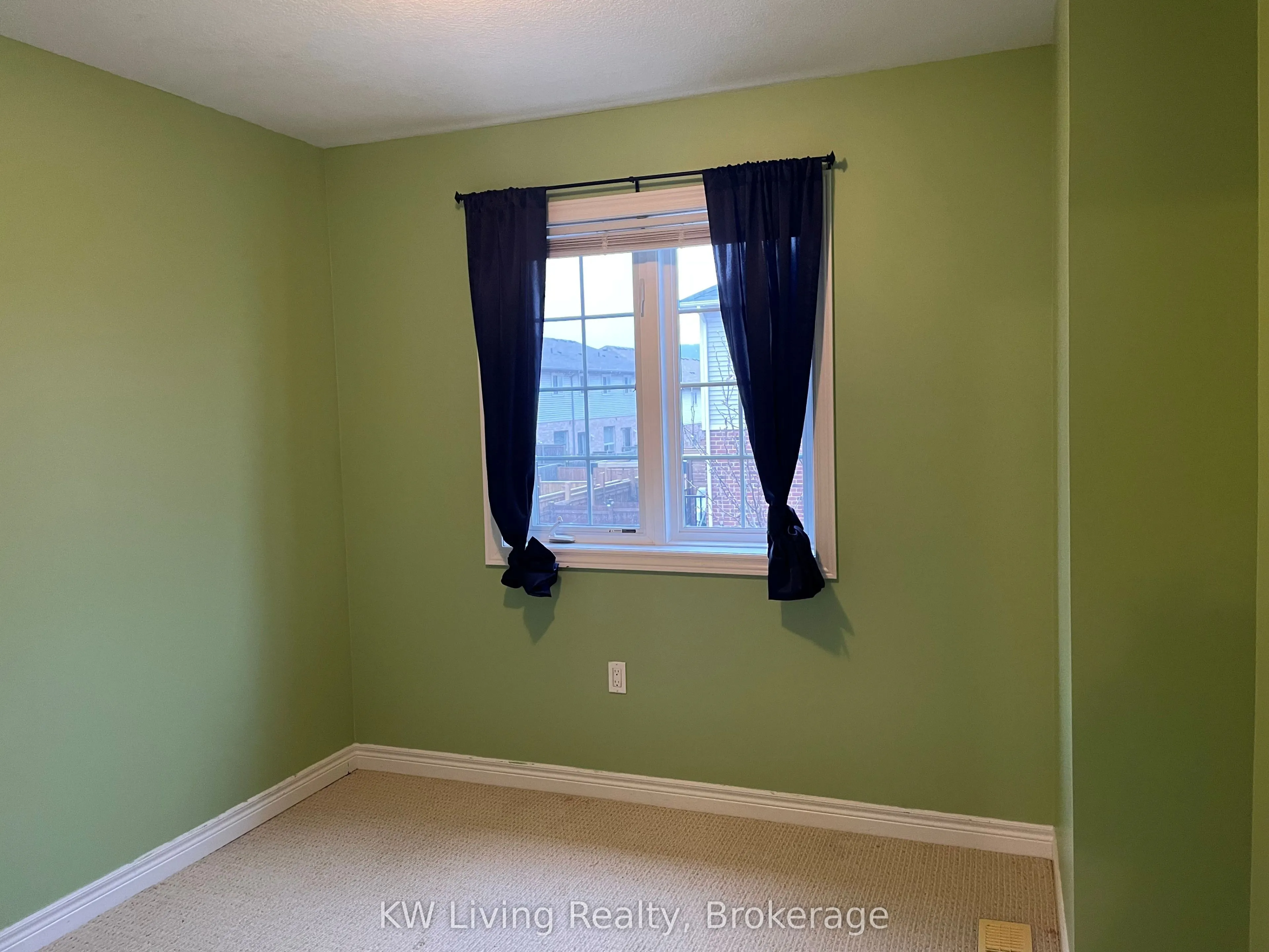 8 Lakelawn Road #27