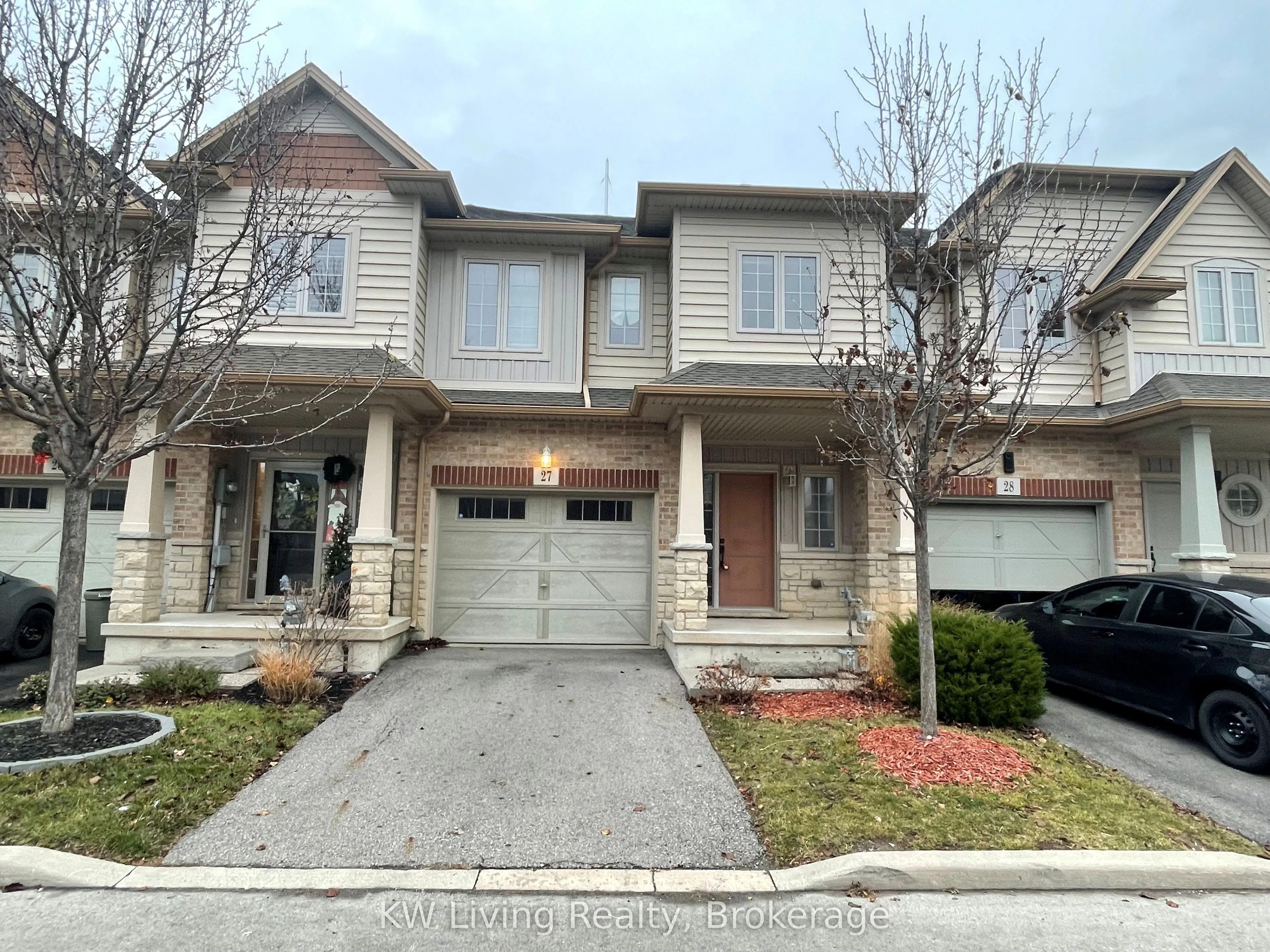 8 Lakelawn Road #27