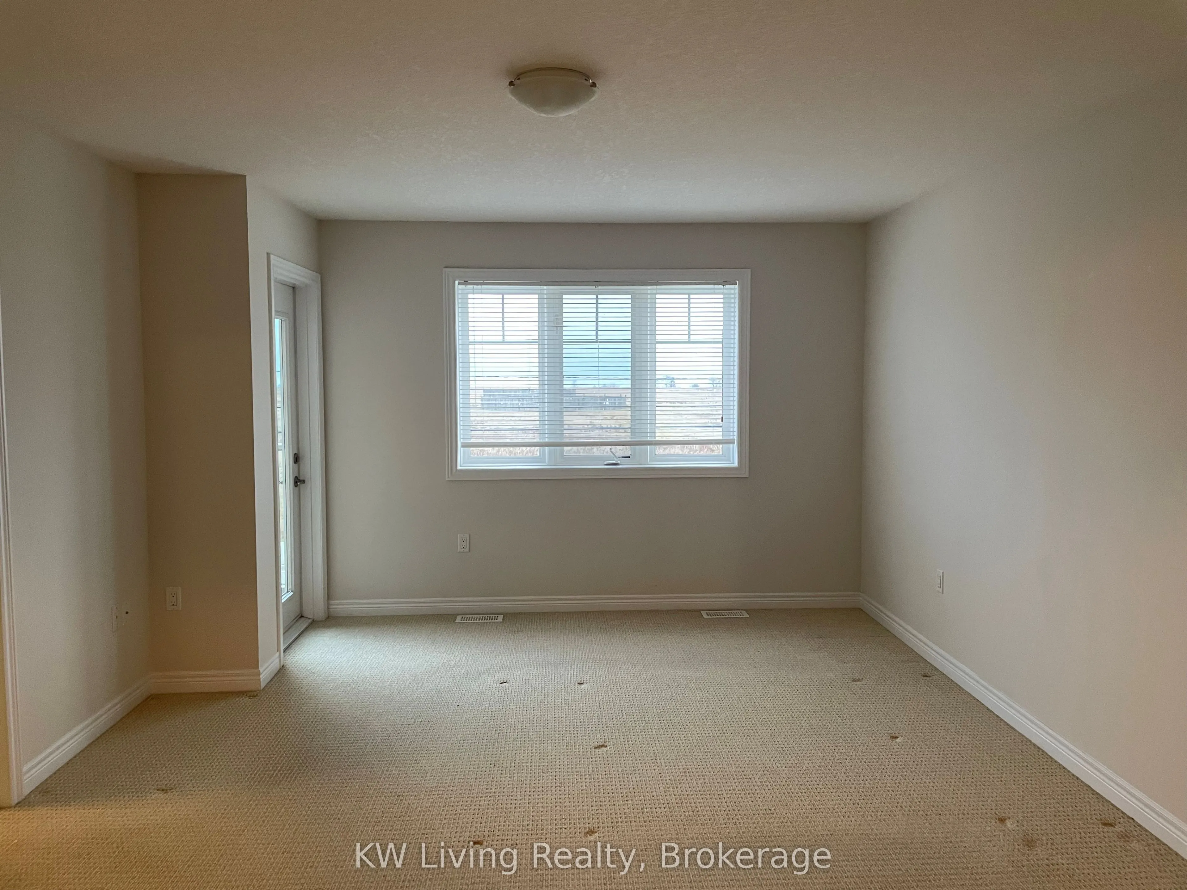 8 Lakelawn Road #27