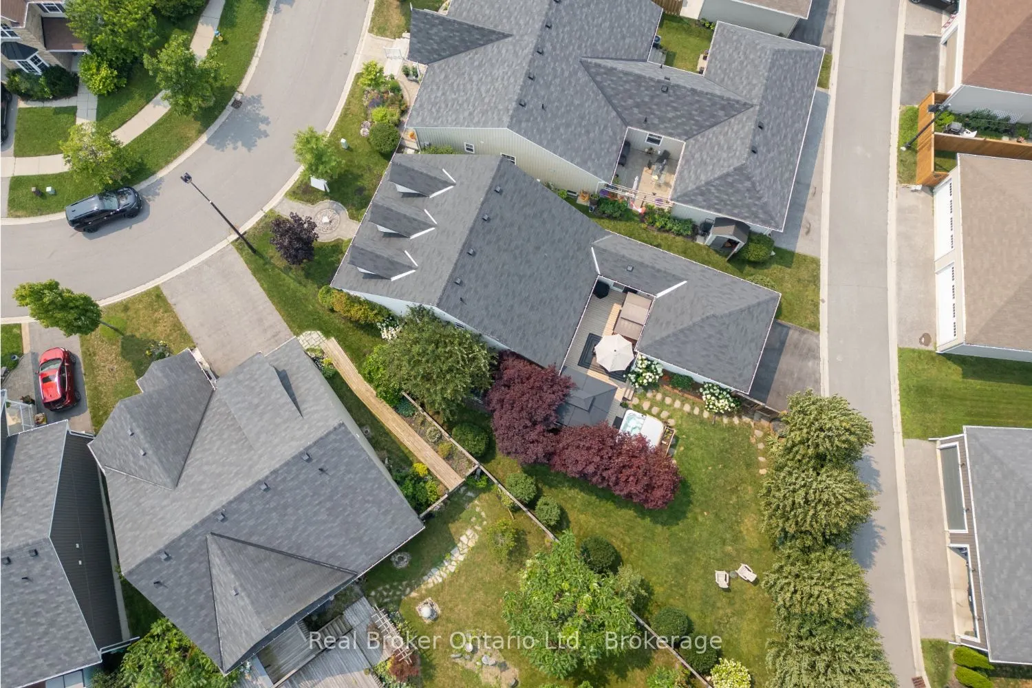 11 Greenaway Circle