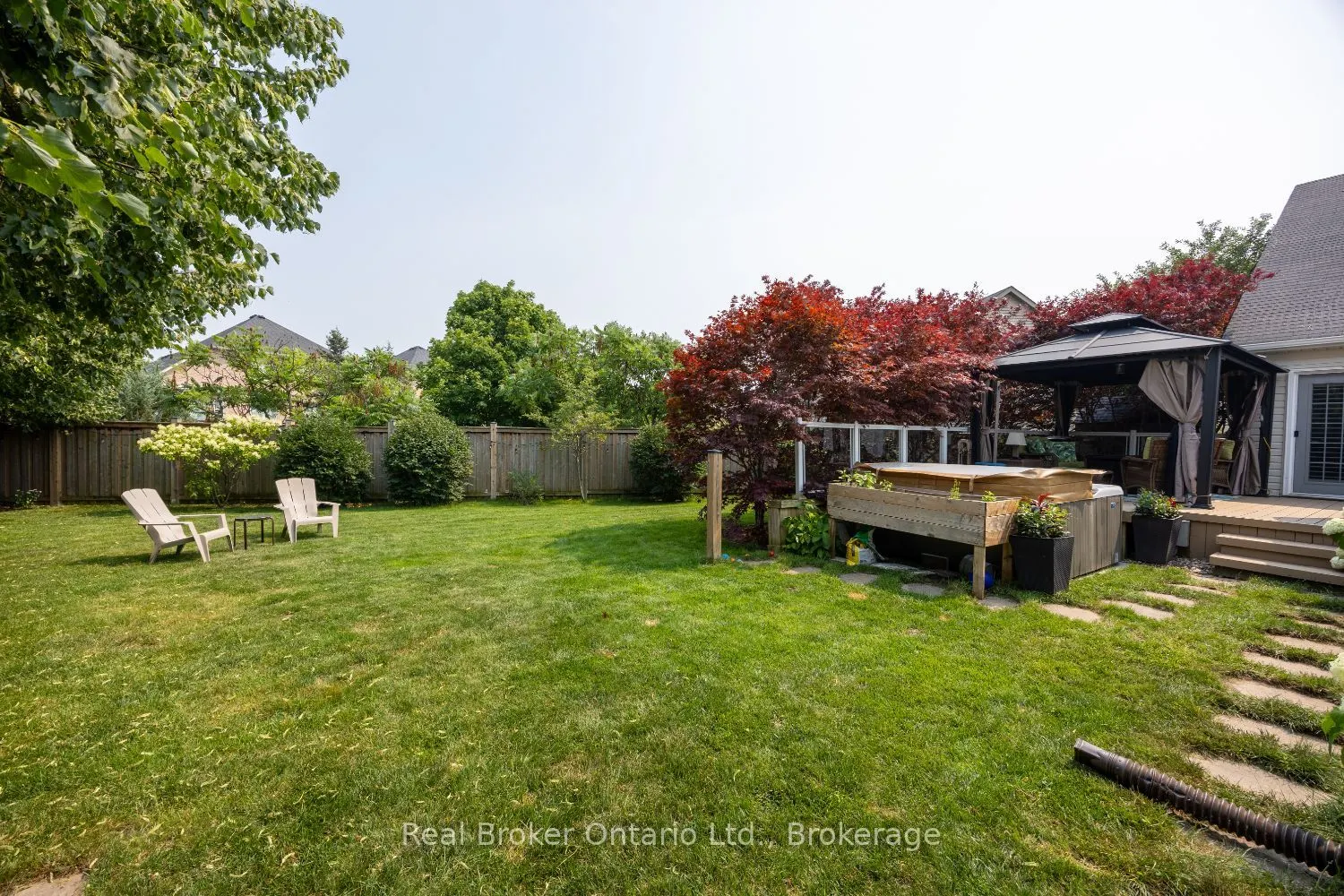 11 Greenaway Circle