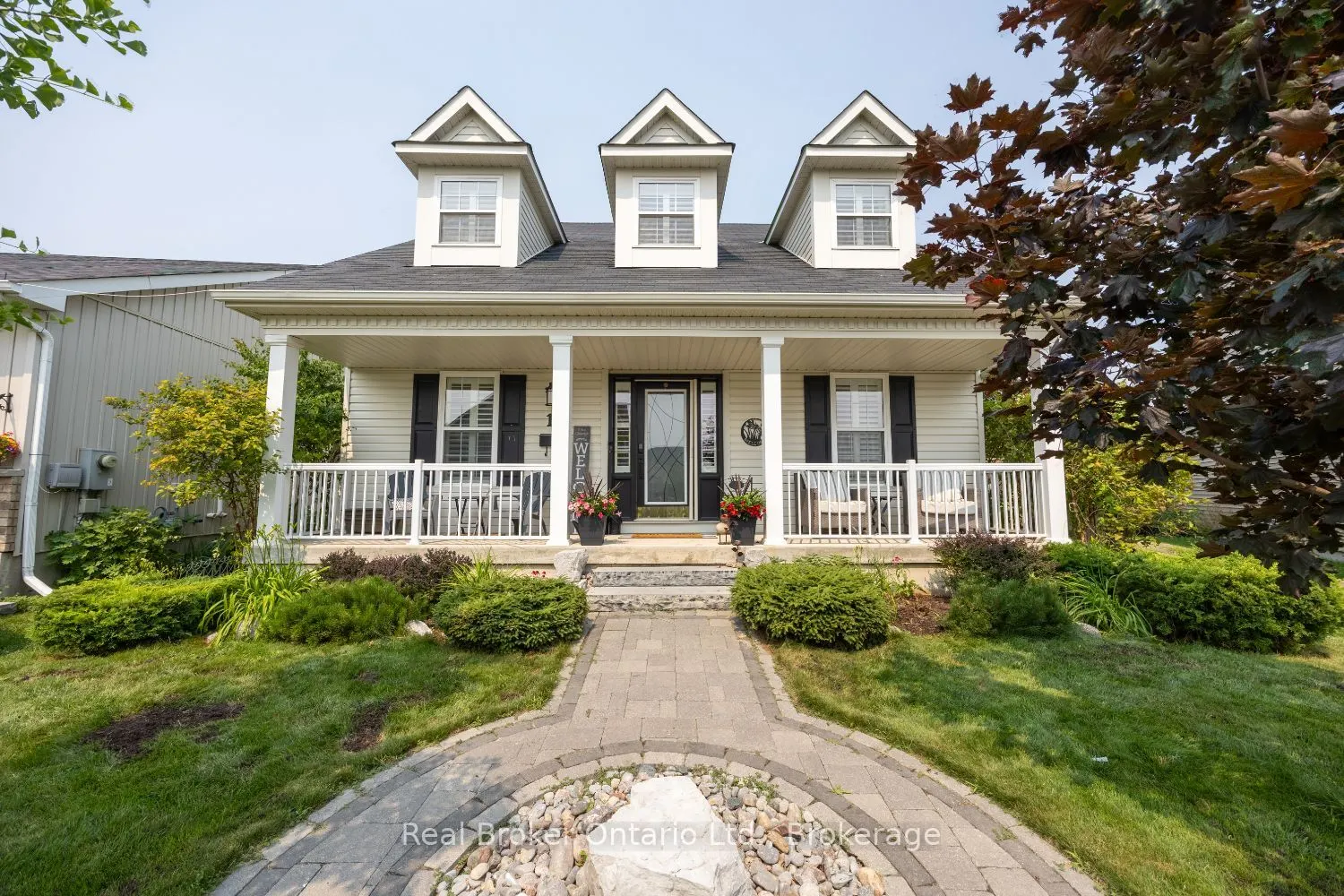 11 Greenaway Circle