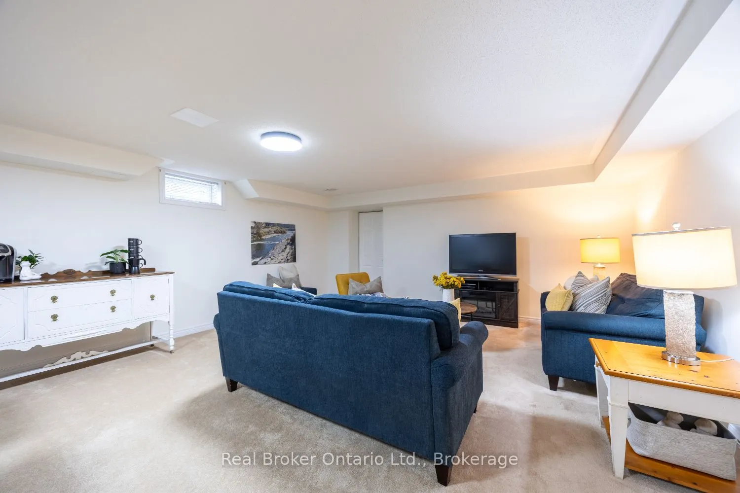 11 Greenaway Circle