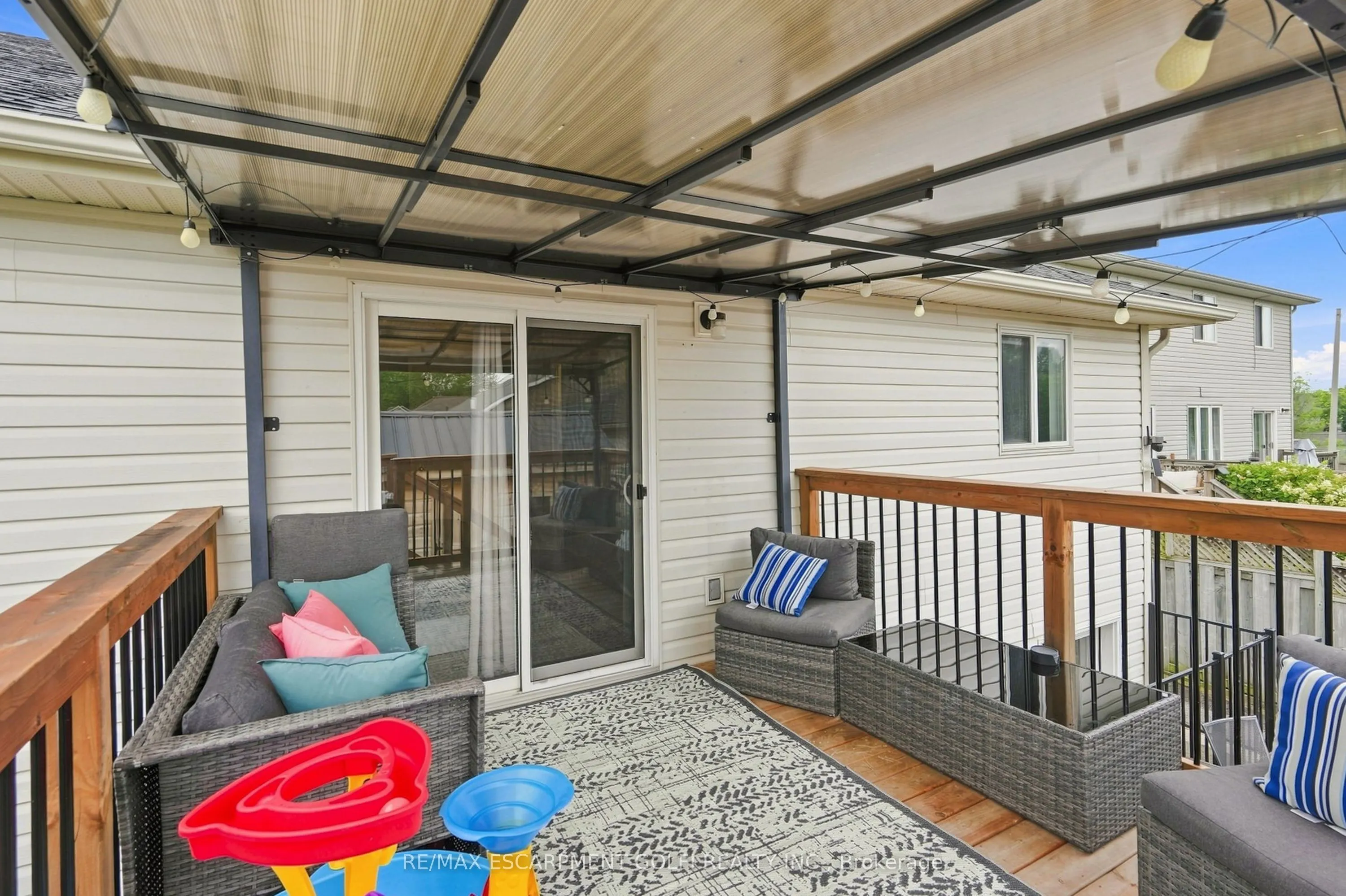 13 Golden Acres Drive