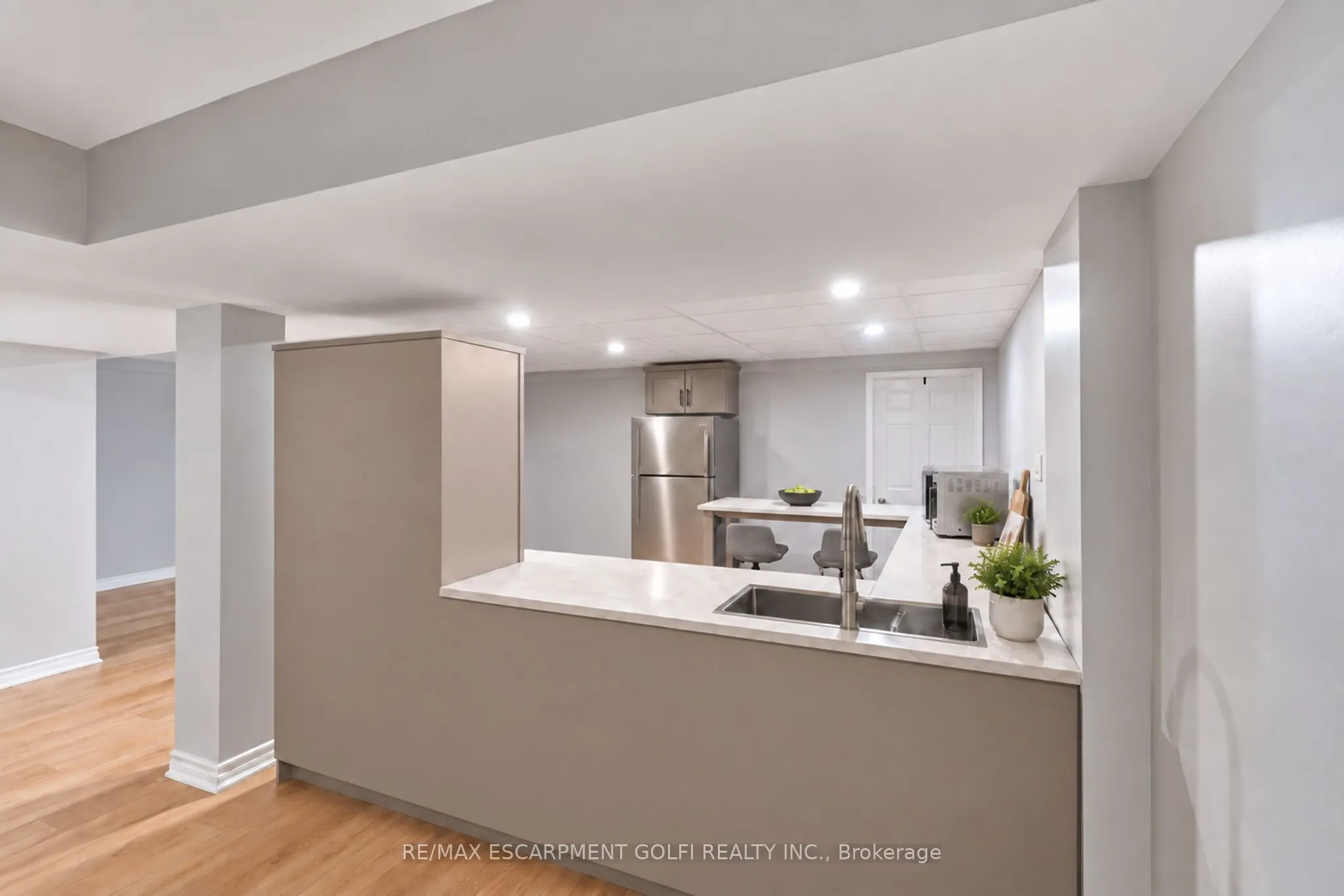 13 Golden Acres Drive