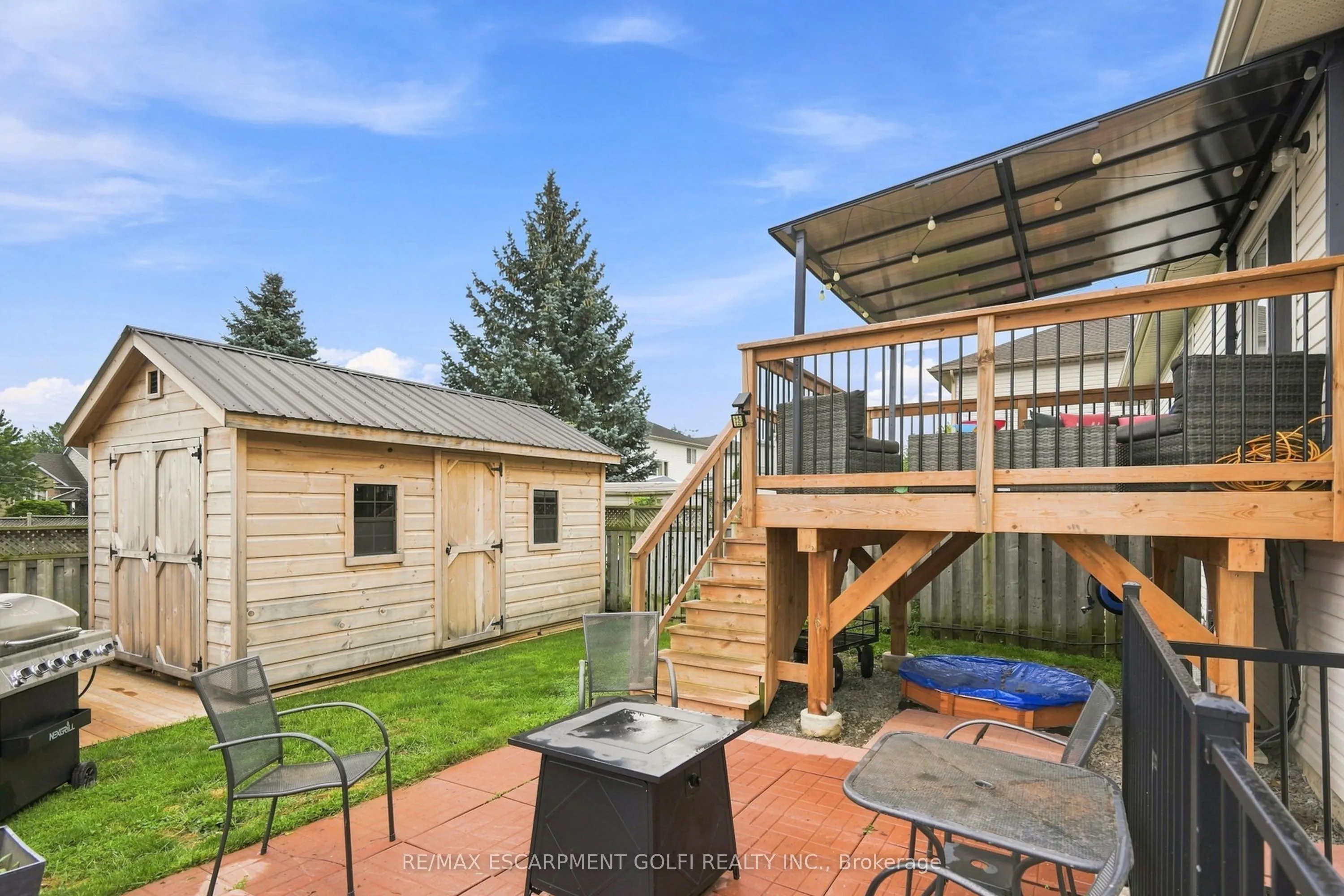 13 Golden Acres Drive