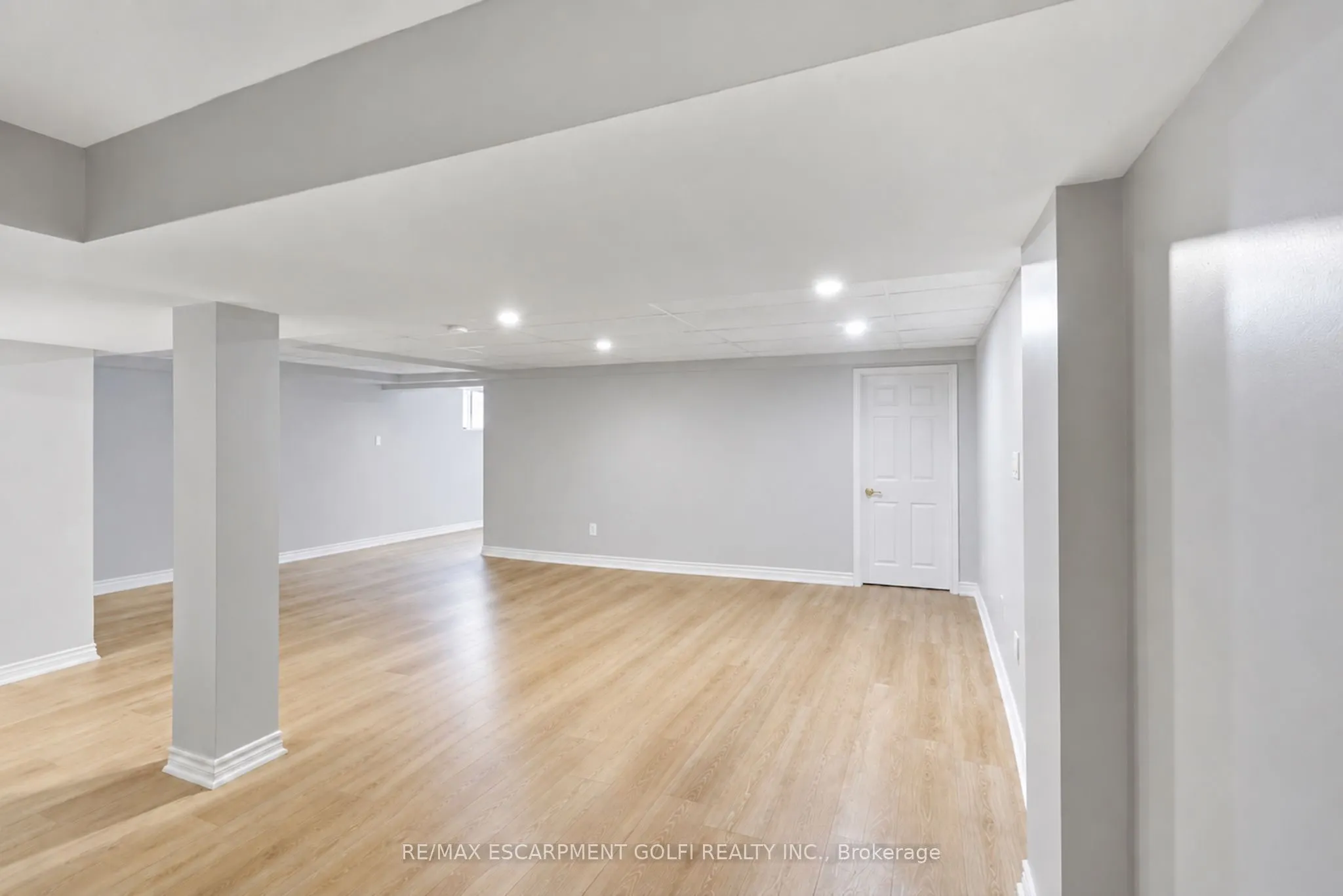 13 Golden Acres Drive