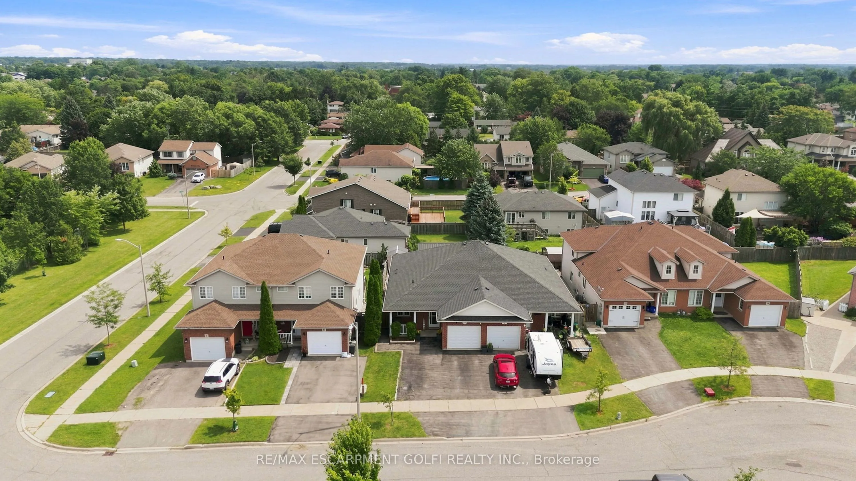 13 Golden Acres Drive