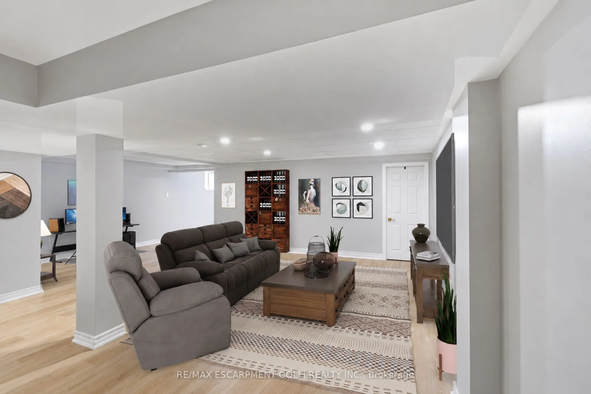13 Golden Acres Drive