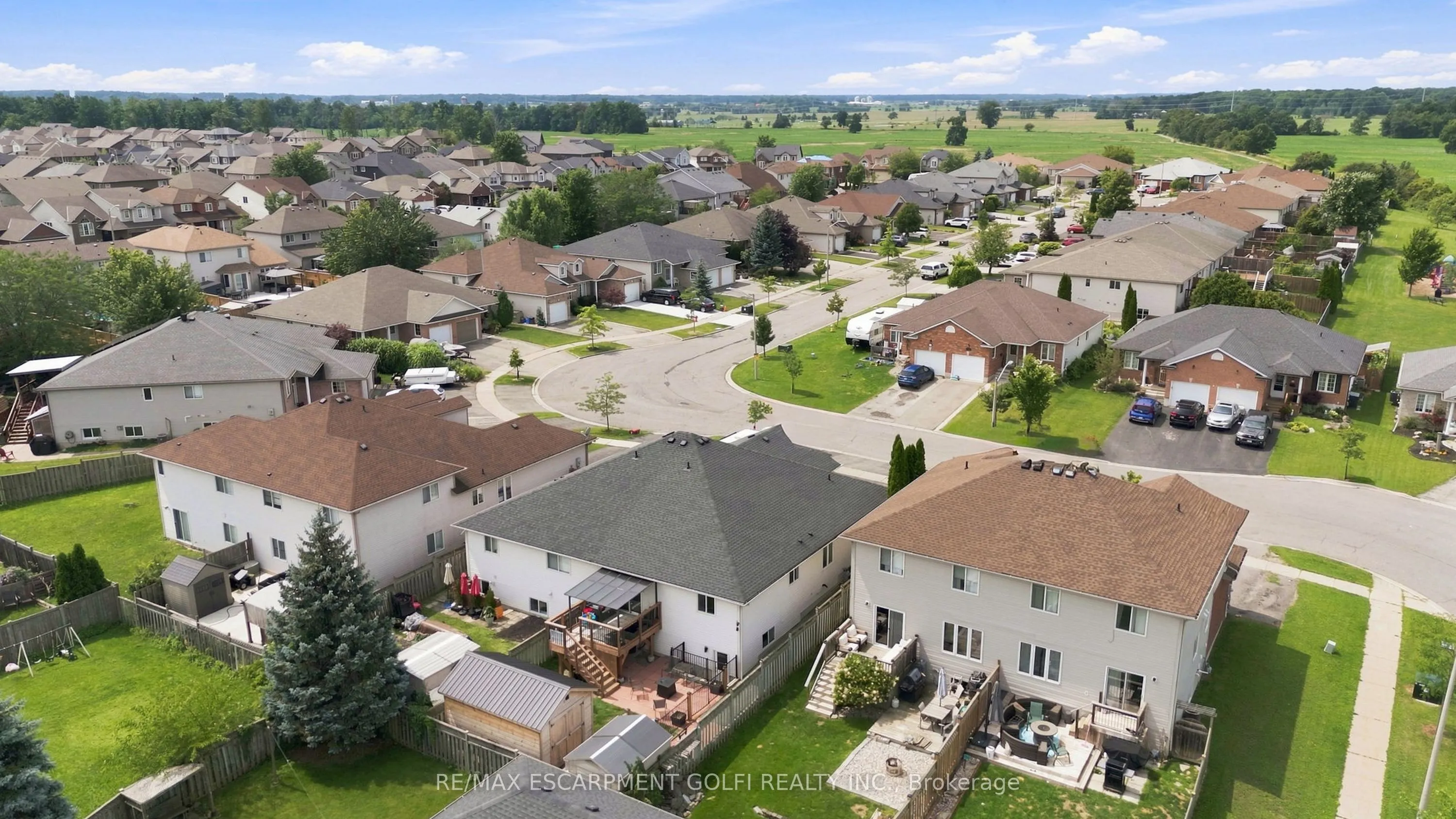 13 Golden Acres Drive