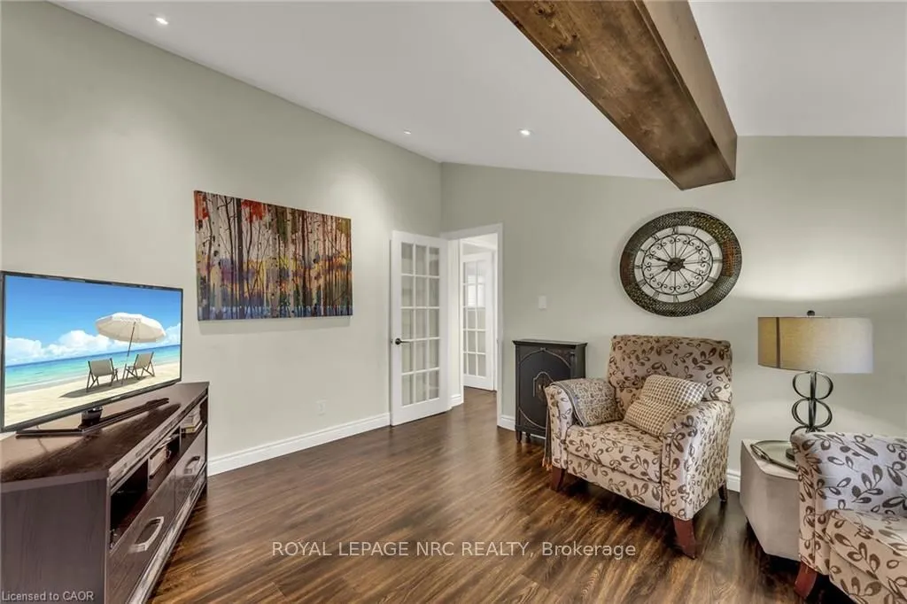 817 Lakeshore Road