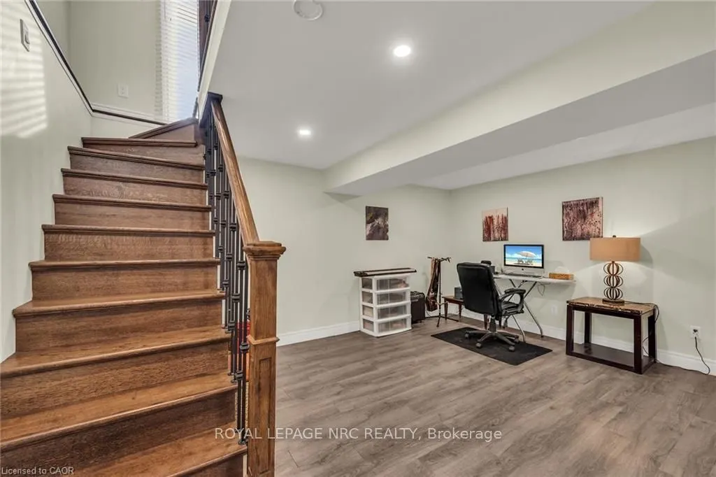 817 Lakeshore Road