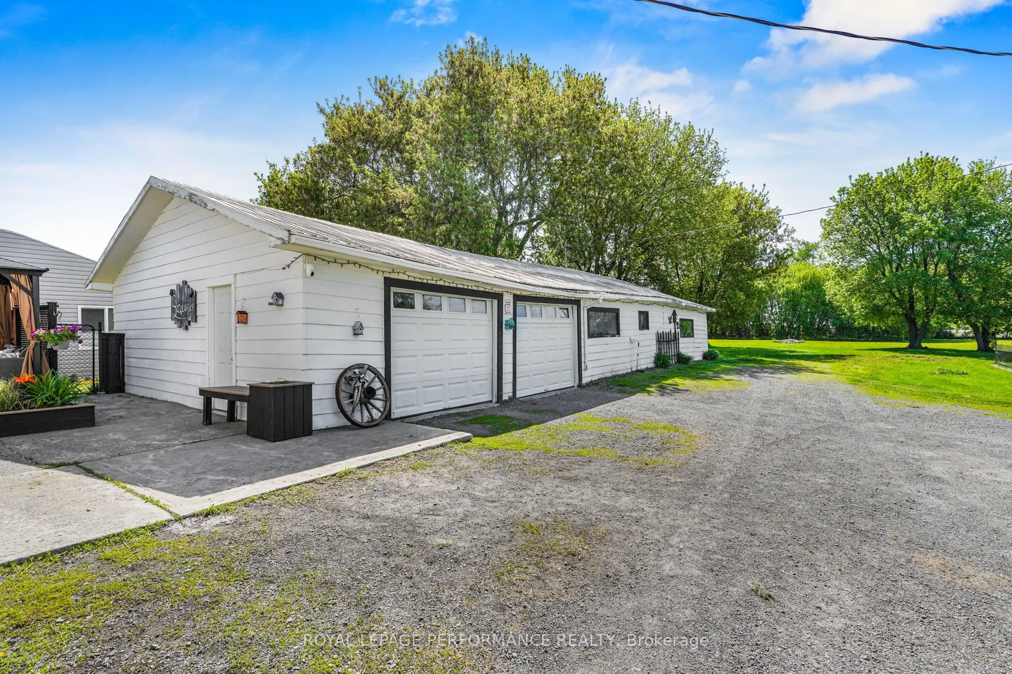 1183 Route 900 East E