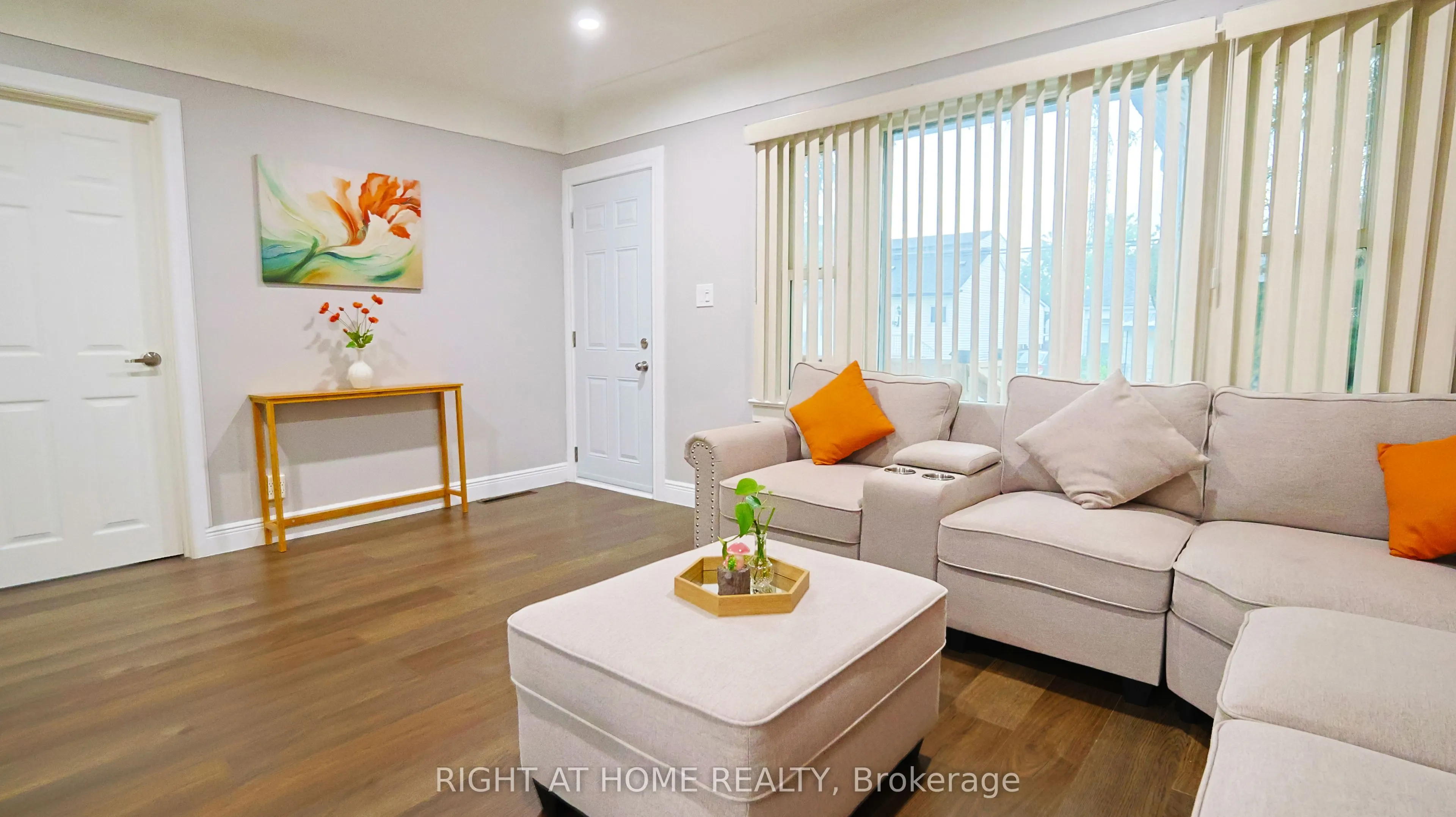 82 Normanhurst Avenue