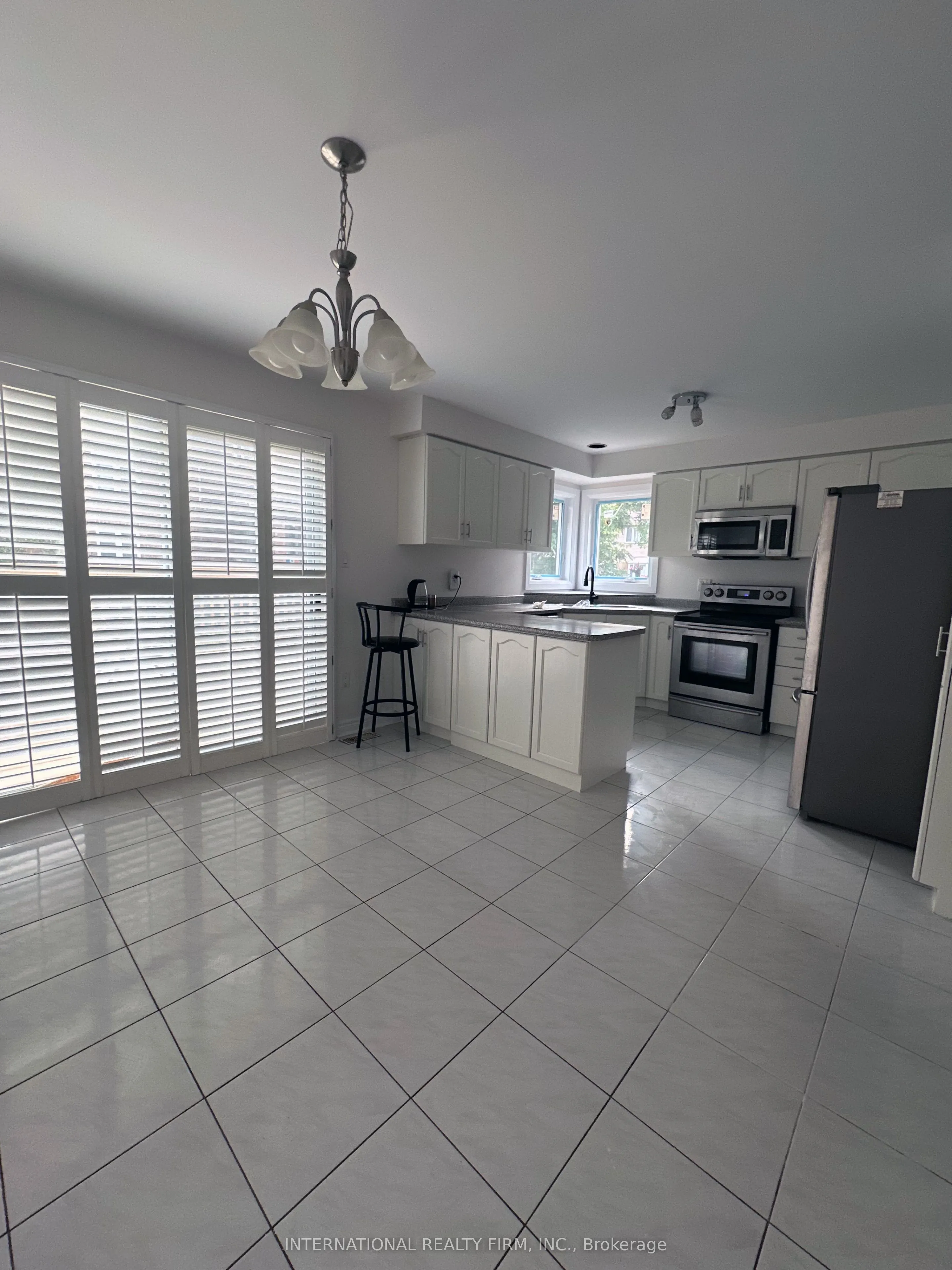 43 Falconridge Drive
