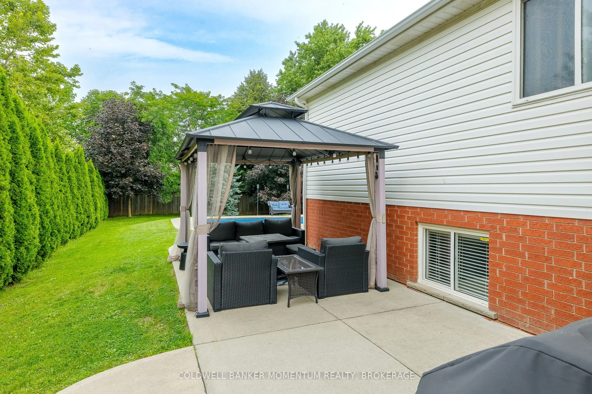 18 LORETTA Drive