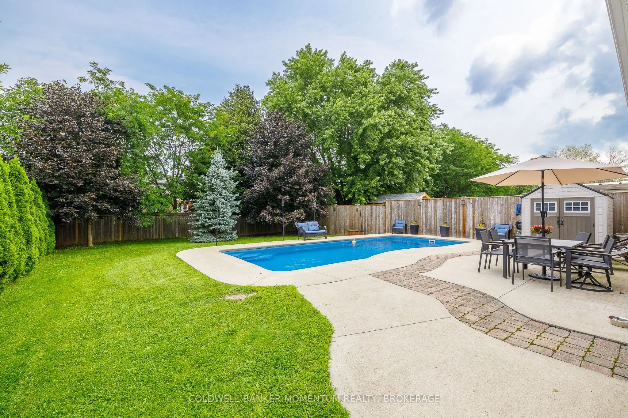 18 LORETTA Drive