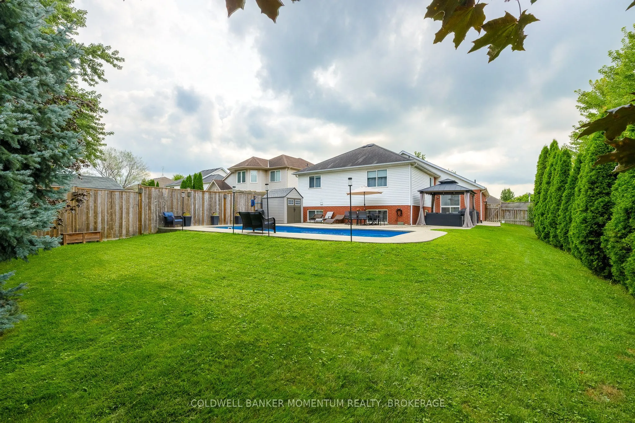 18 LORETTA Drive