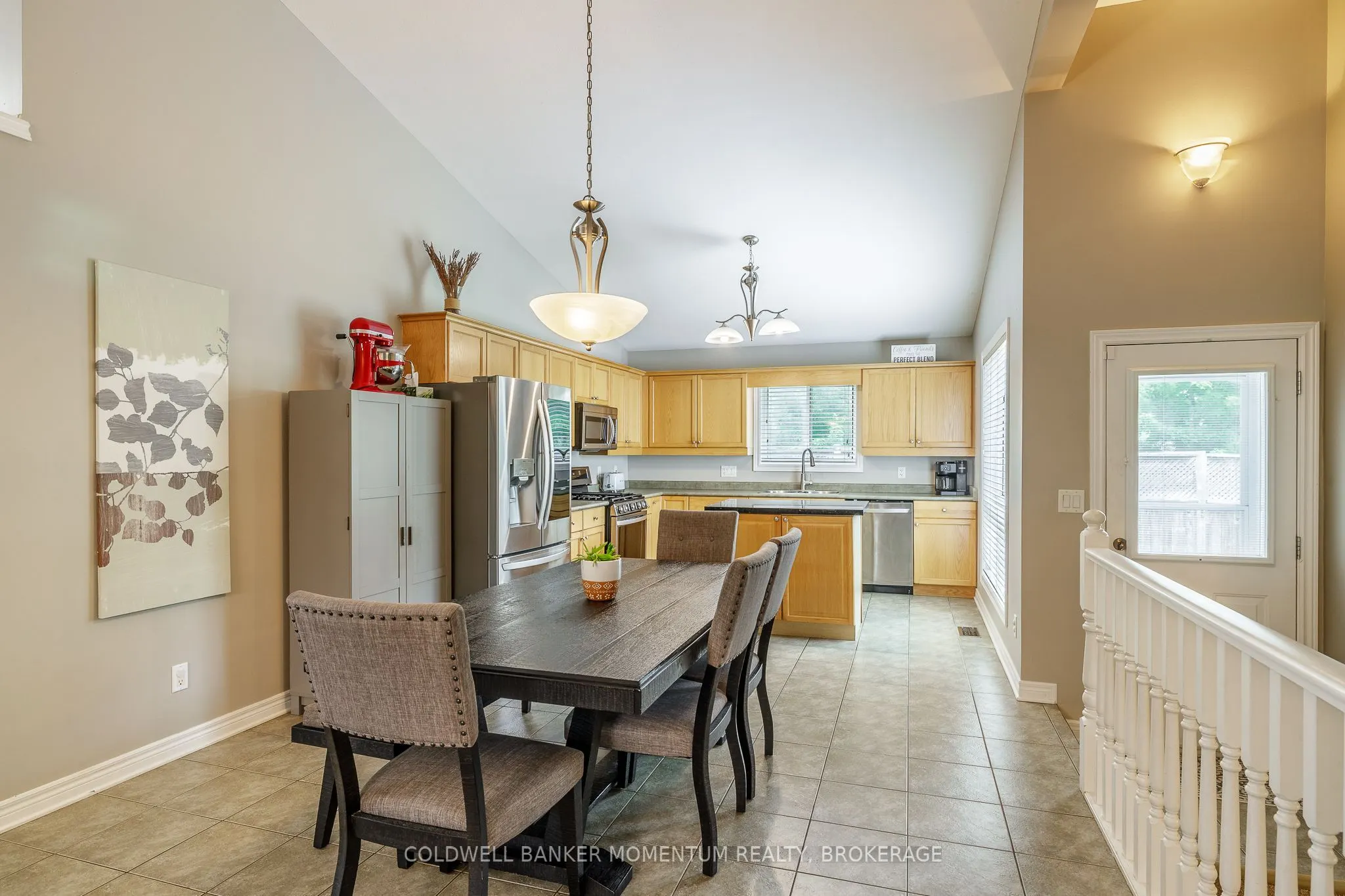 18 LORETTA Drive