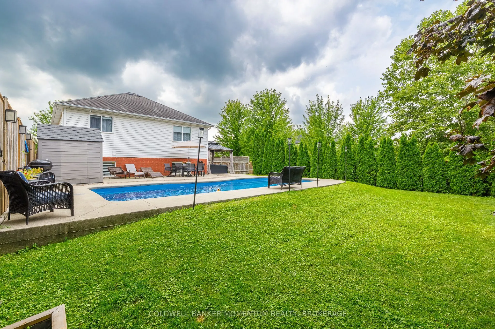 18 LORETTA Drive